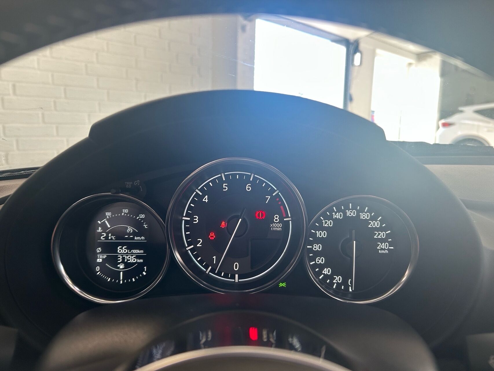 Billede af Mazda MX-5 1,5 Skyactiv-G Sky m. Edition-pakke 132HK Cabr. 6g