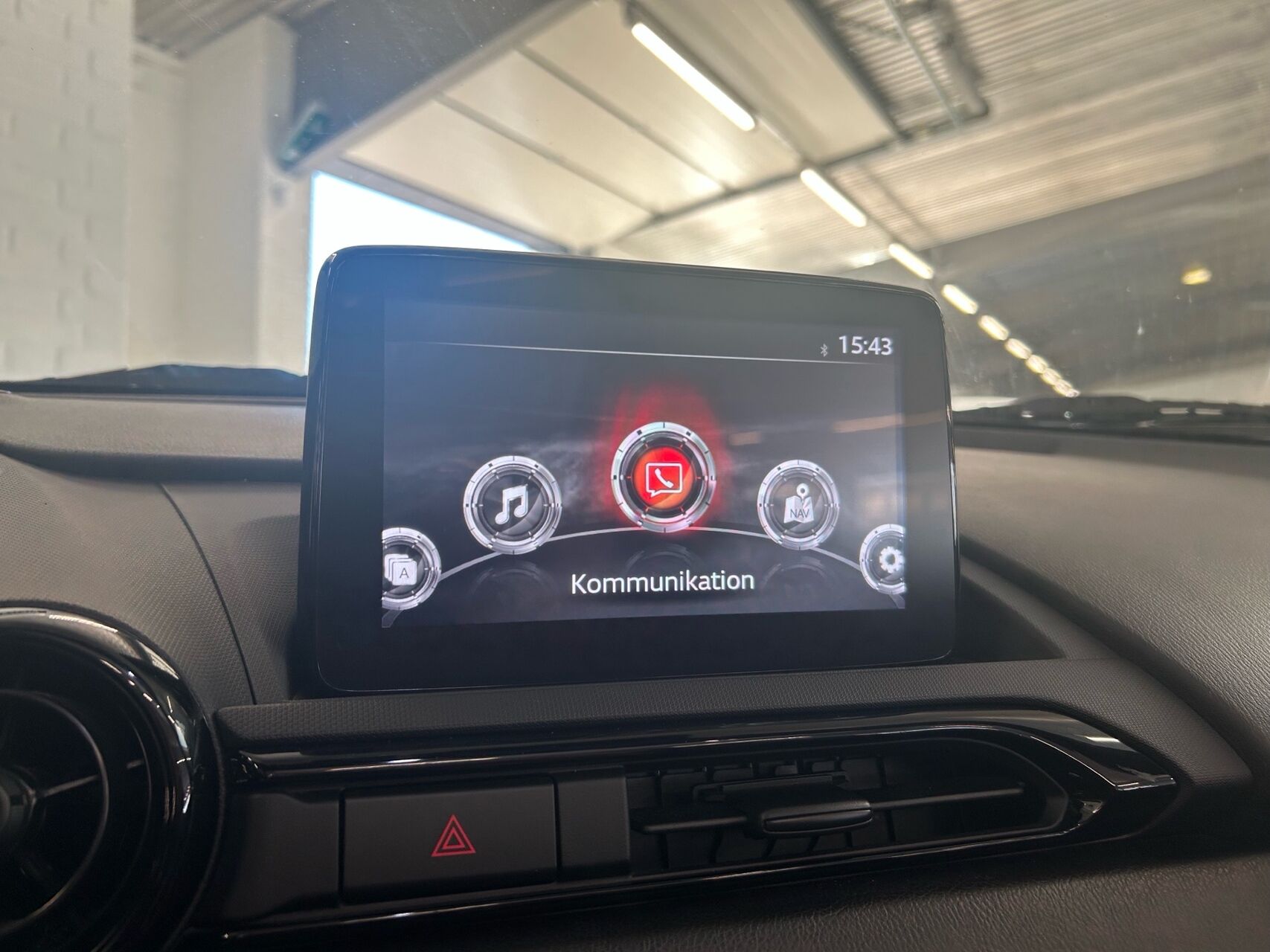 Billede af Mazda MX-5 1,5 Skyactiv-G Sky m. Edition-pakke 132HK Cabr. 6g