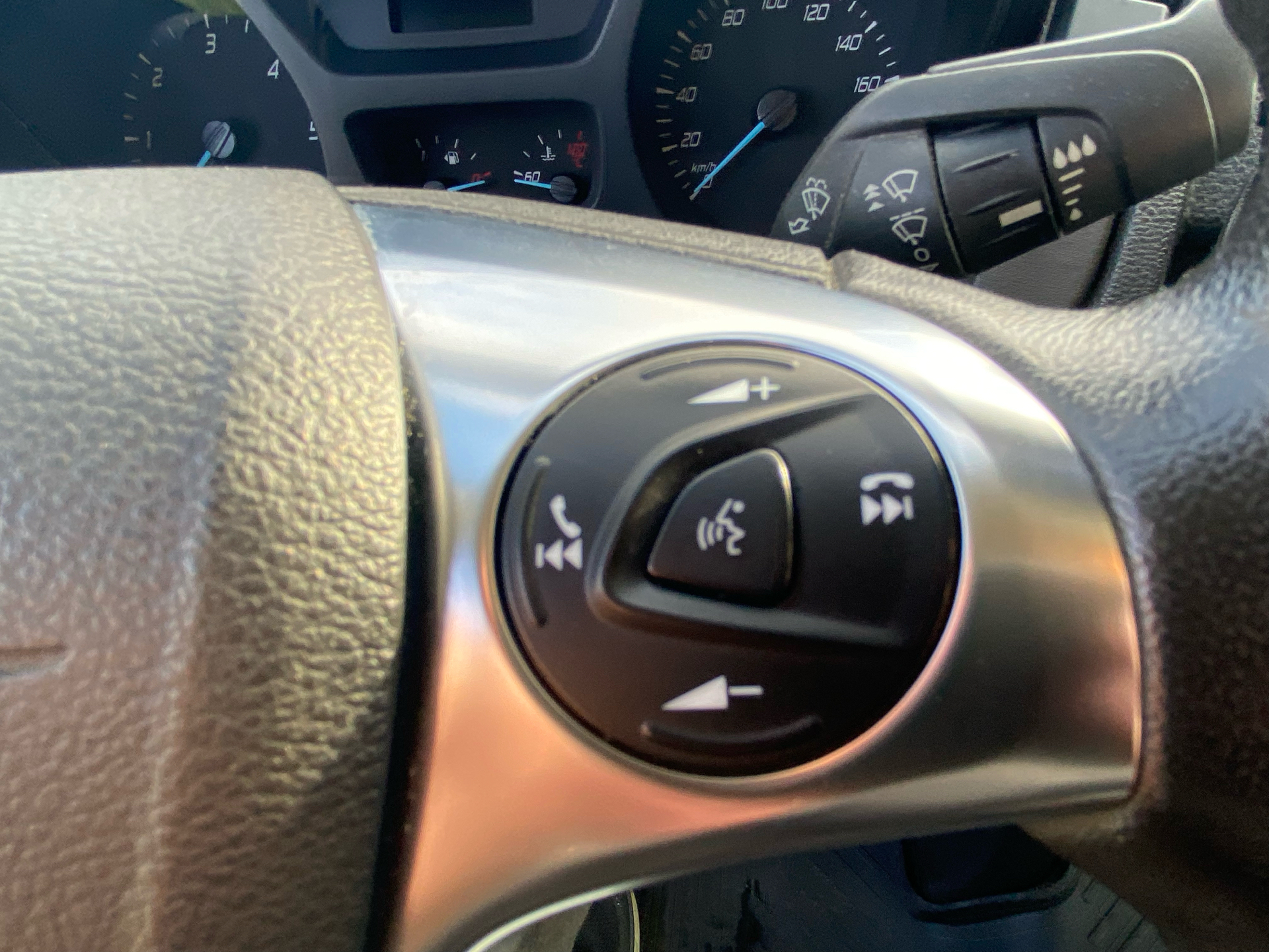 Billede af Ford Transit 350 L3H1 2,0 TDCi Trend RWD 170HK Ladv./Chas. 6g