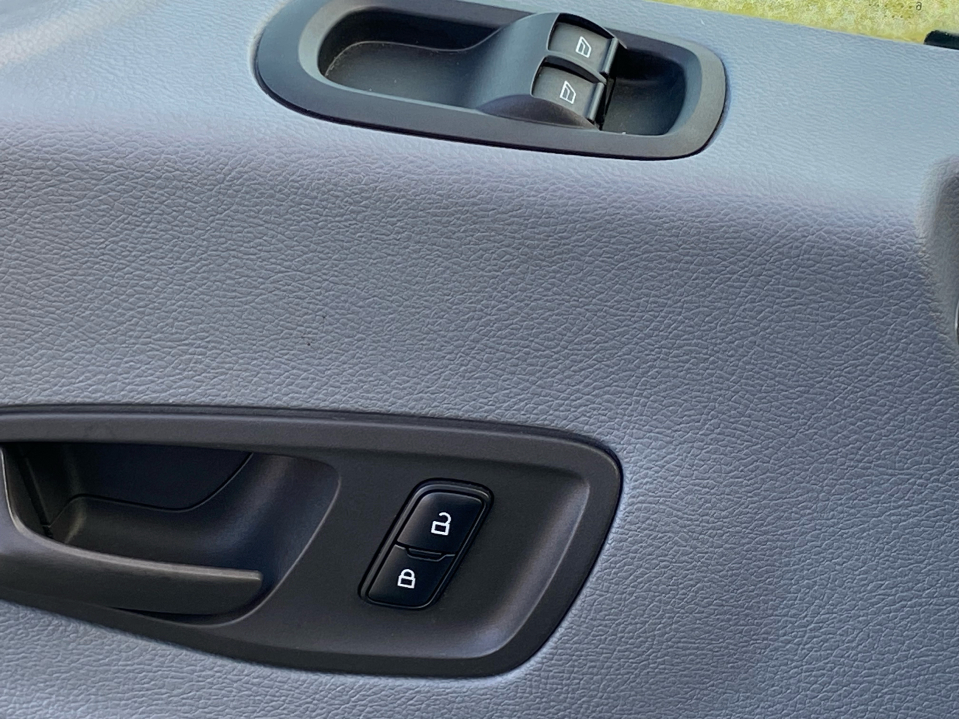 Billede af Ford Transit 350 L3H1 2,0 TDCi Trend RWD 170HK Ladv./Chas. 6g