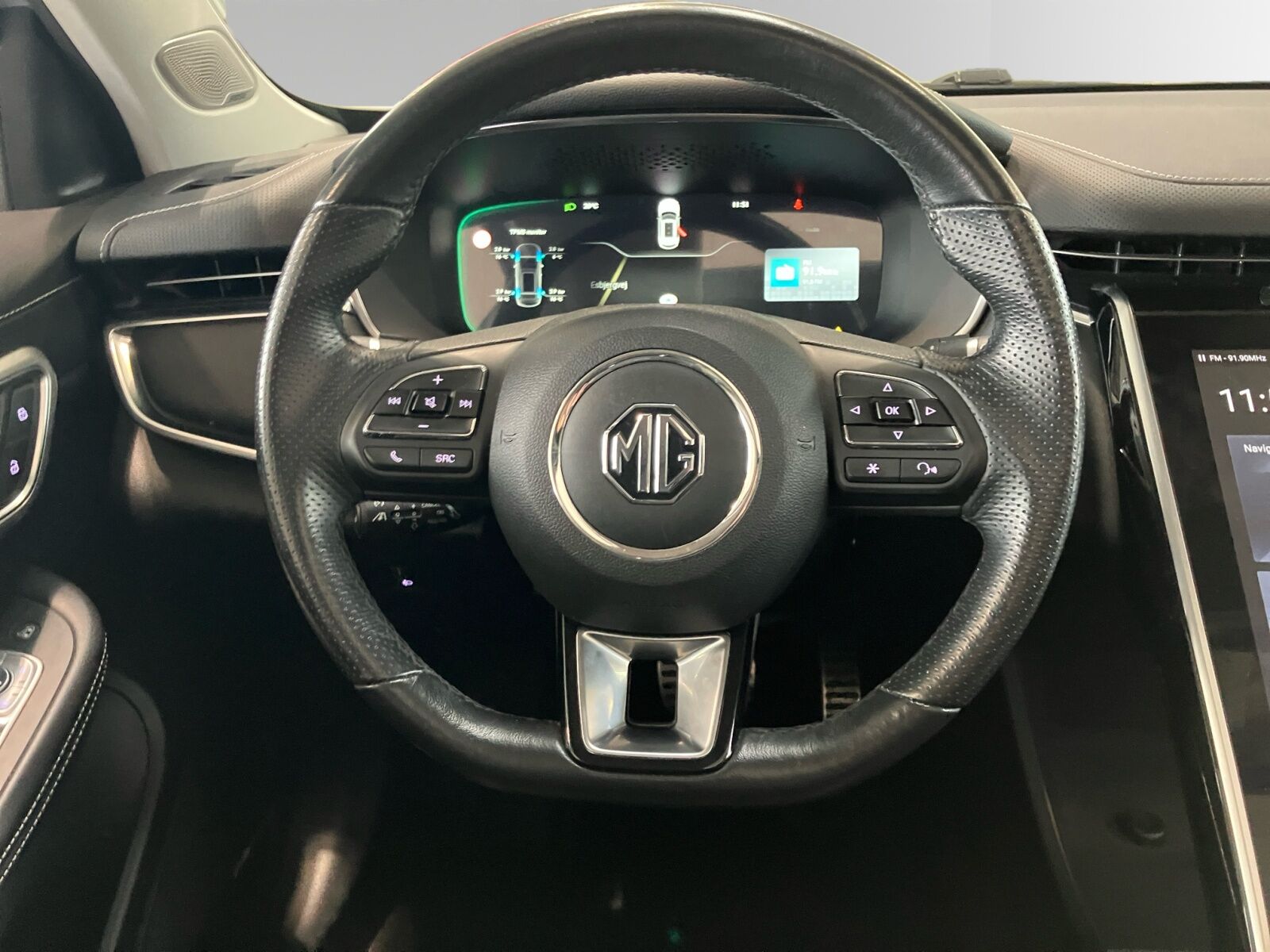 Billede af MG Marvel R EL Performance 4x4 288HK 5d Aut.