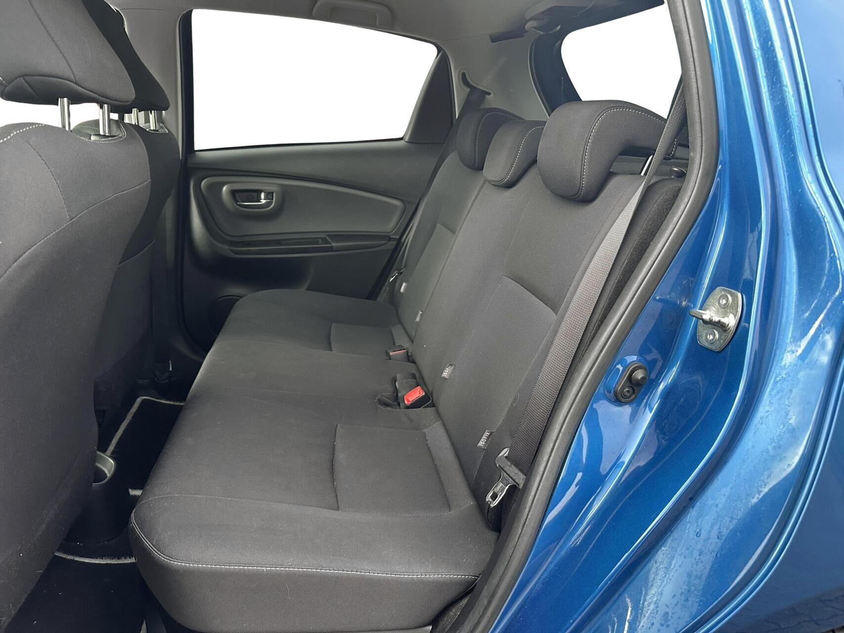 Billede af Toyota Yaris 1,5 Hybrid H2 Style E-CVT 100HK 5d Trinl. Gear