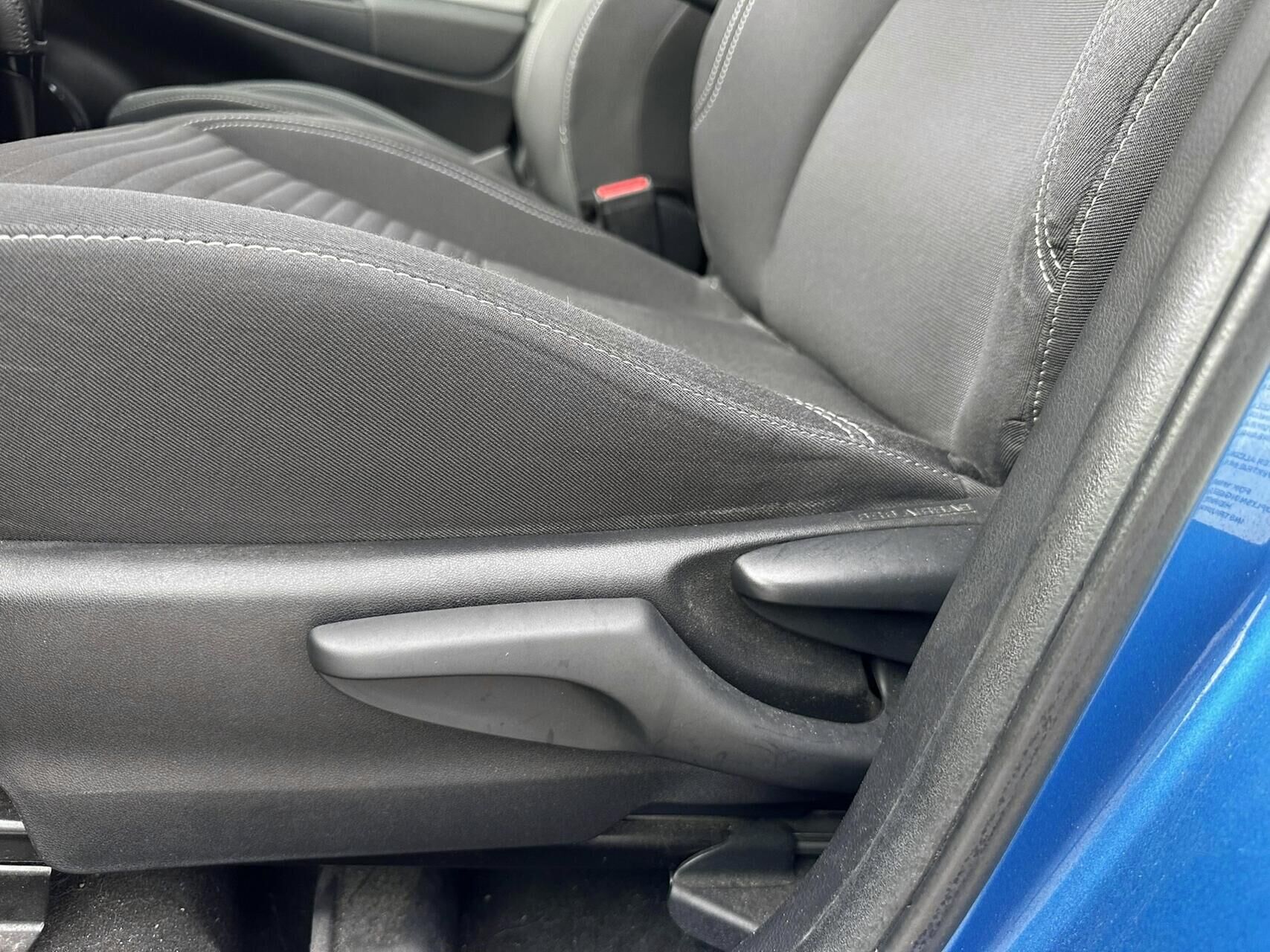 Billede af Toyota Yaris 1,5 Hybrid H2 Style E-CVT 100HK 5d Trinl. Gear