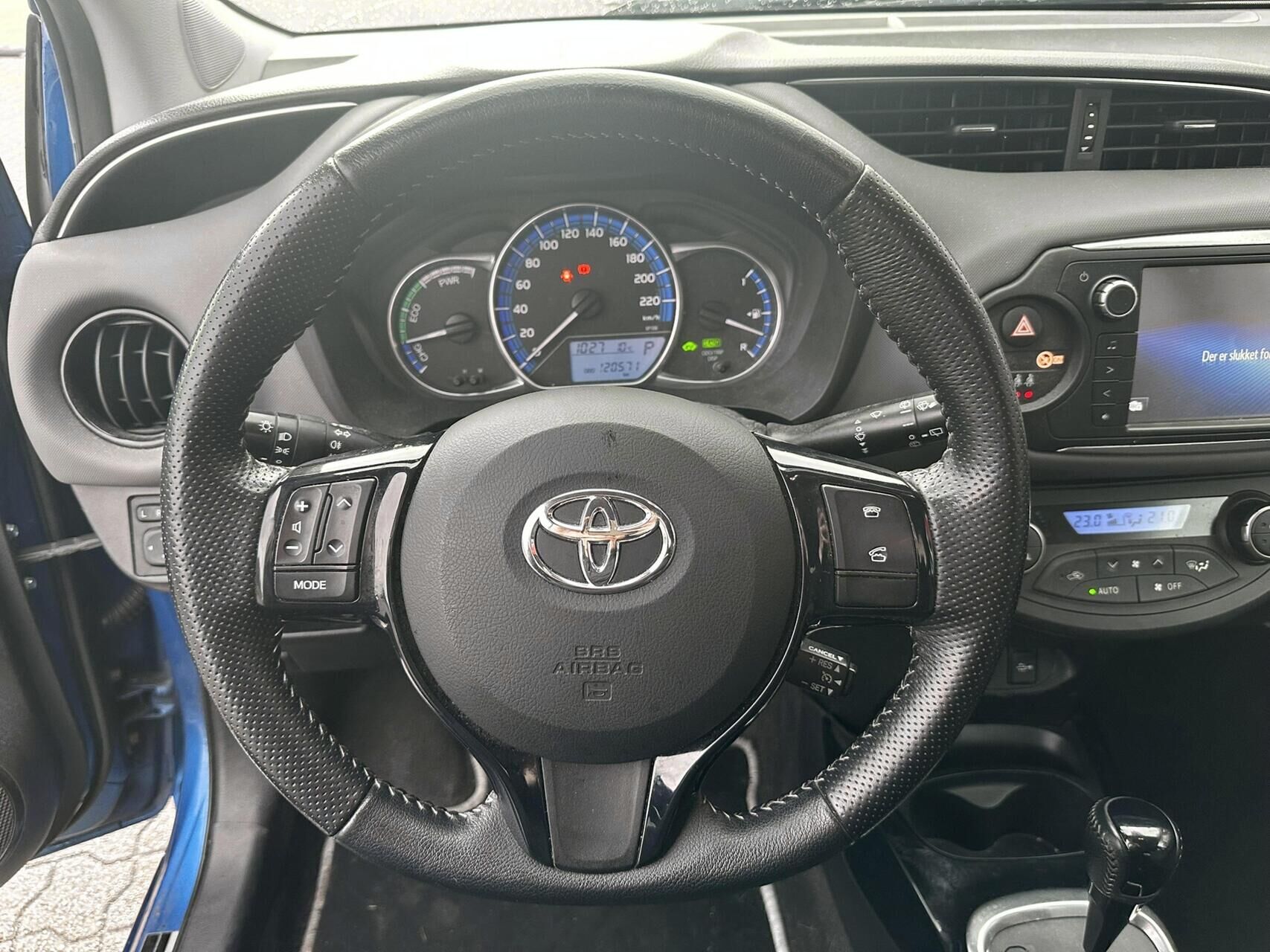 Billede af Toyota Yaris 1,5 Hybrid H2 Style E-CVT 100HK 5d Trinl. Gear