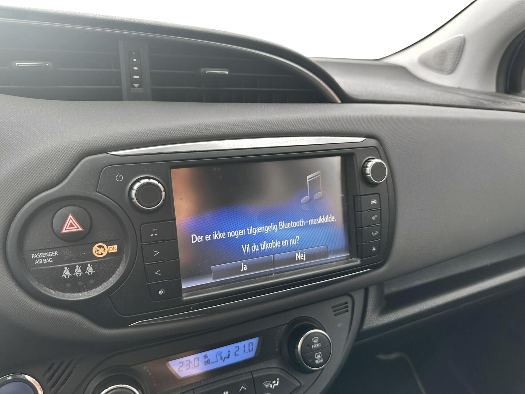 Billede af Toyota Yaris 1,5 Hybrid H2 Style E-CVT 100HK 5d Trinl. Gear