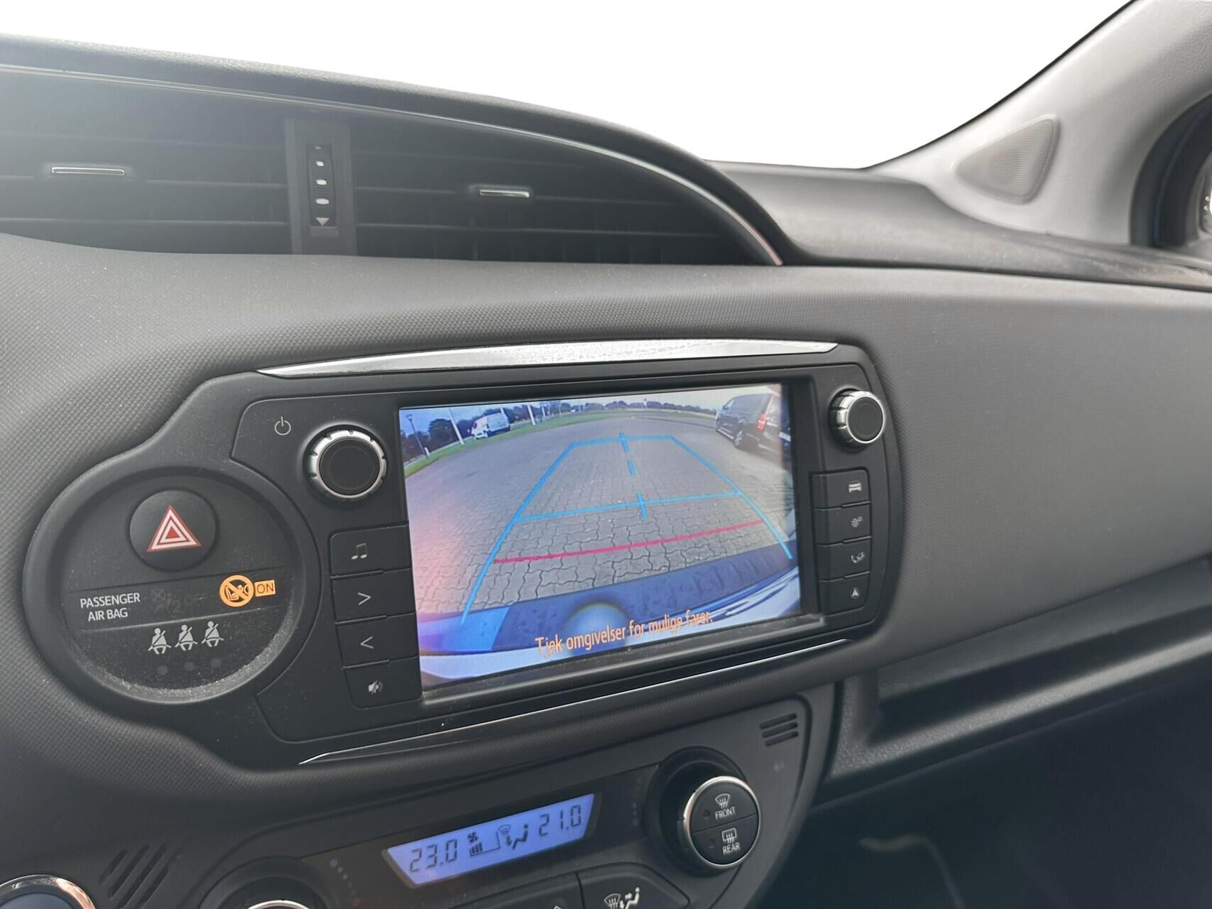 Billede af Toyota Yaris 1,5 Hybrid H2 Style E-CVT 100HK 5d Trinl. Gear