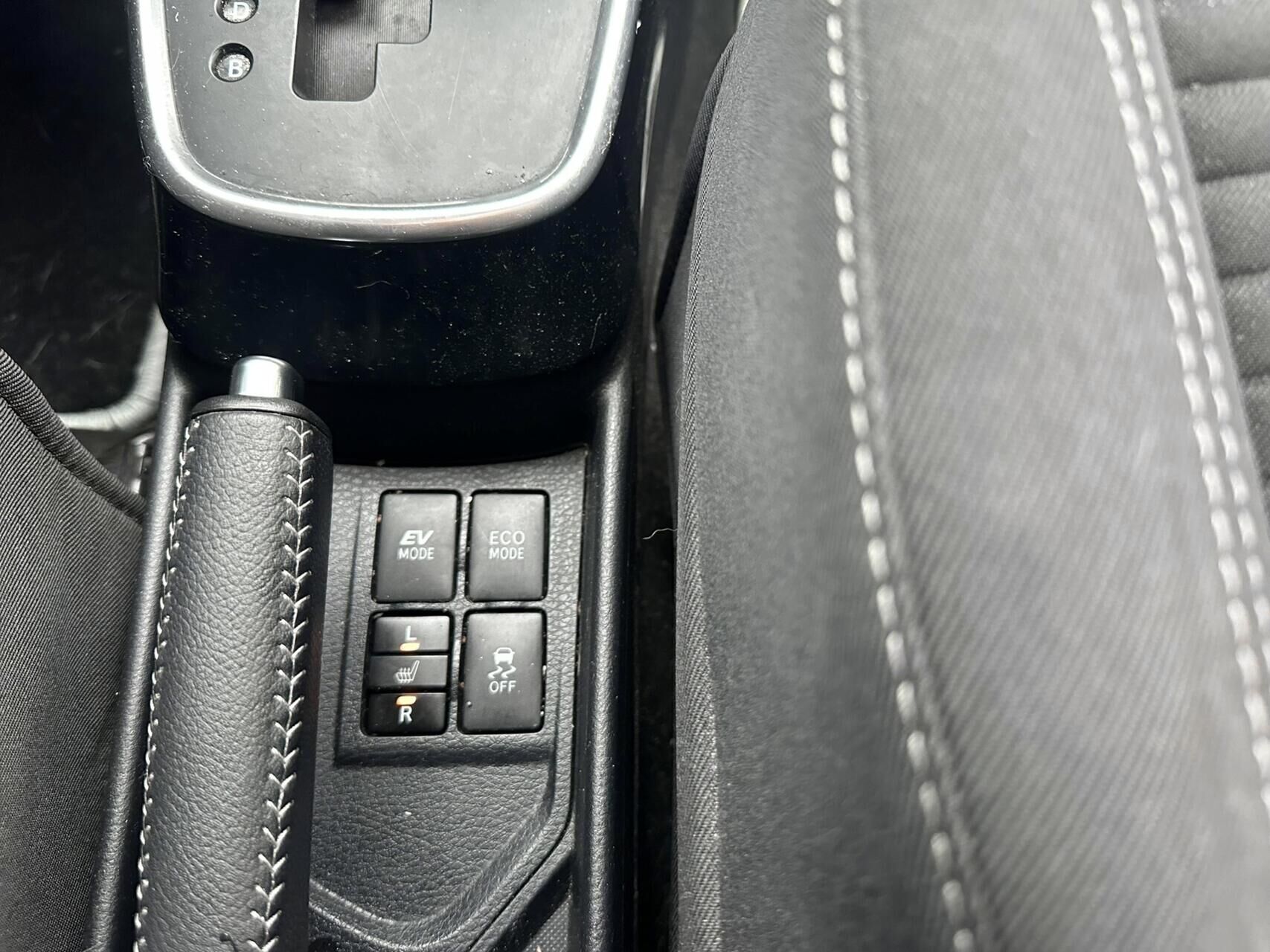 Billede af Toyota Yaris 1,5 Hybrid H2 Style E-CVT 100HK 5d Trinl. Gear