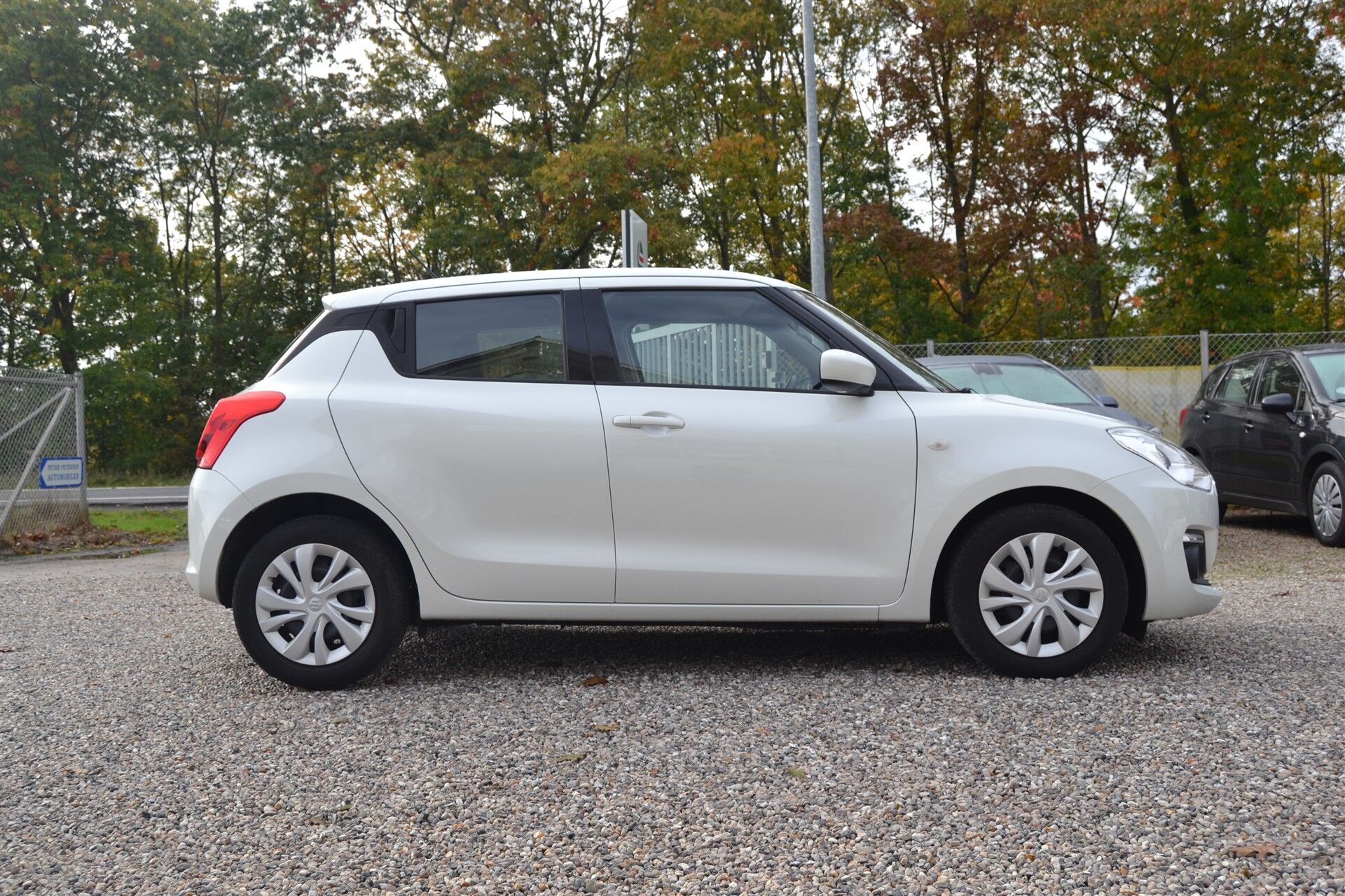 Billede af Suzuki Swift 1,2 Dualjet Club AEB Gold 90HK 5d