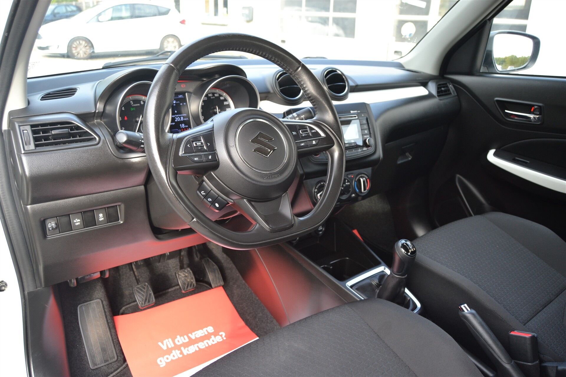 Billede af Suzuki Swift 1,2 Dualjet Club AEB Gold 90HK 5d
