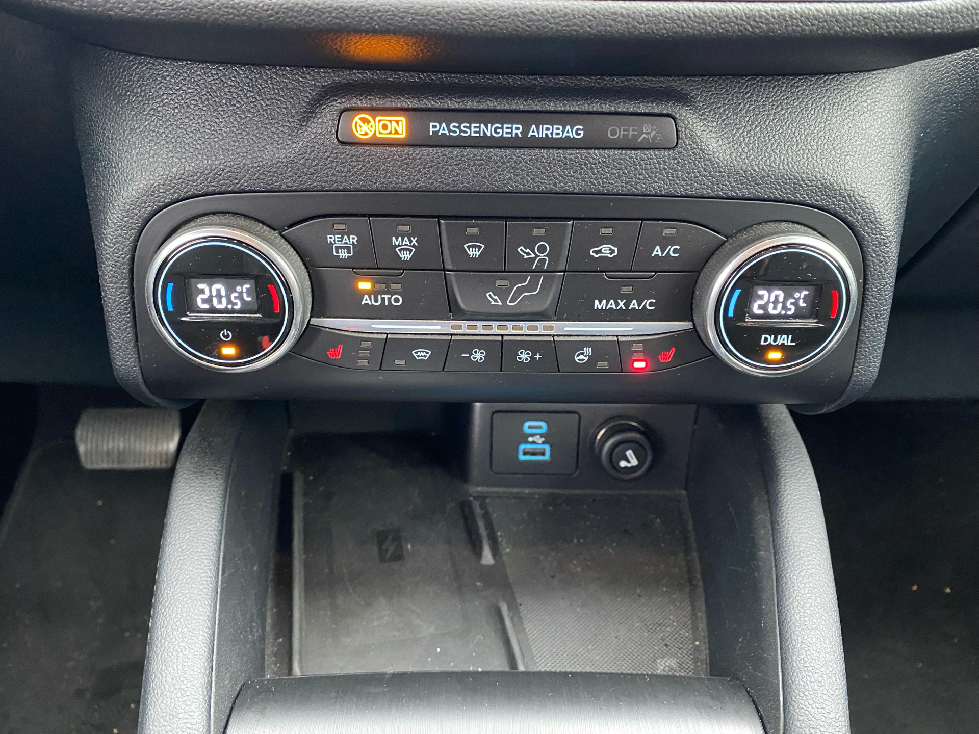 Billede af Ford Kuga 2,5 Plugin-hybrid Titanium X CVT 225HK 5d Trinl. Gear