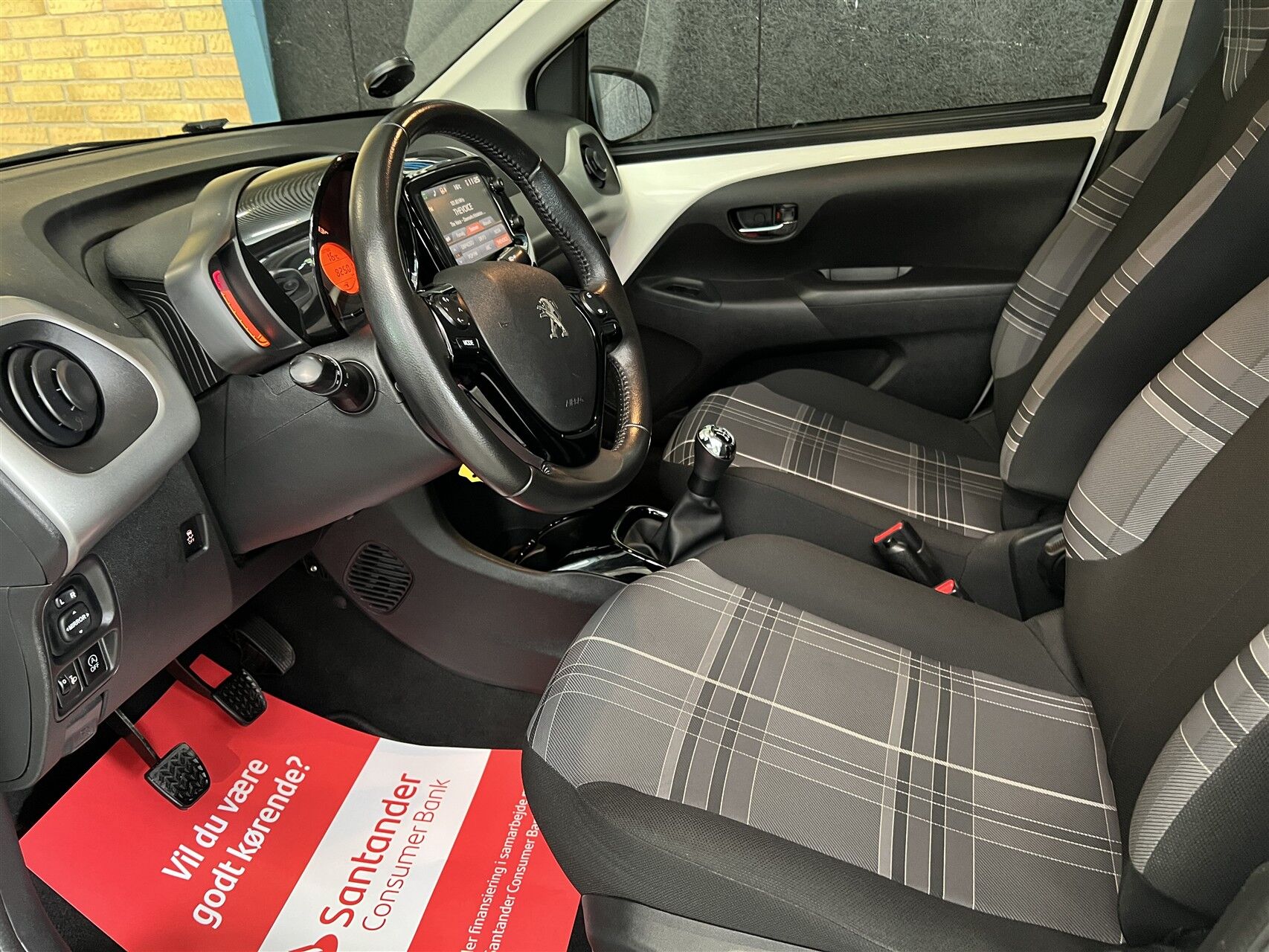 Billede af Peugeot 108 1,0 e-Vti Allure 69HK 5d Man. 