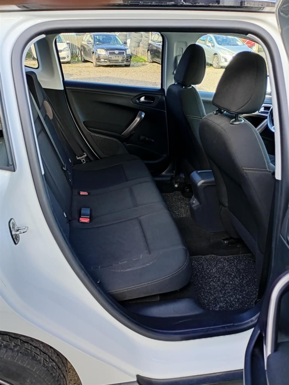 Billede af Peugeot 2008 1,2 VTi Style 82HK