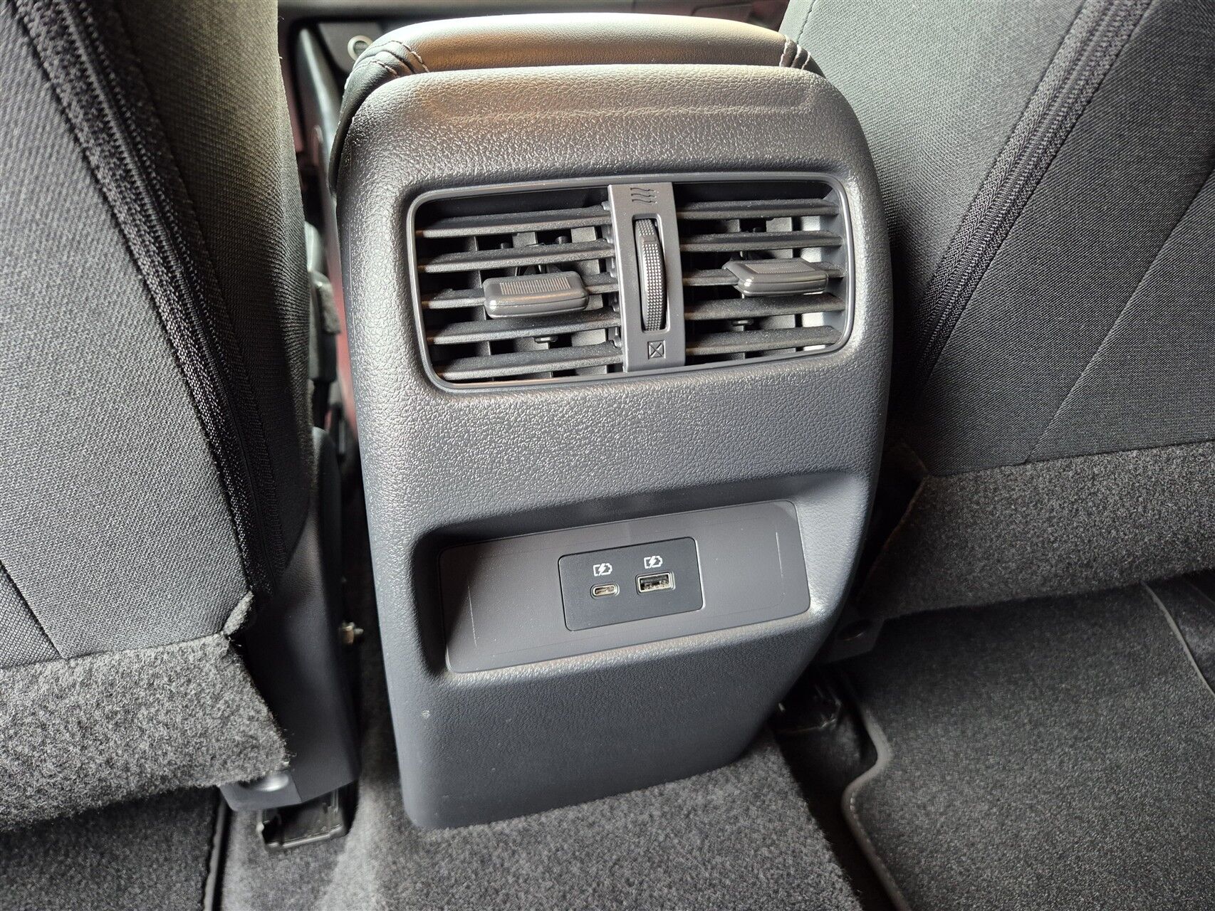 Billede af Nissan Qashqai 1,3 MHEV  Mild hybrid N-Connecta X-Tronic 158HK 5d 7g Aut.