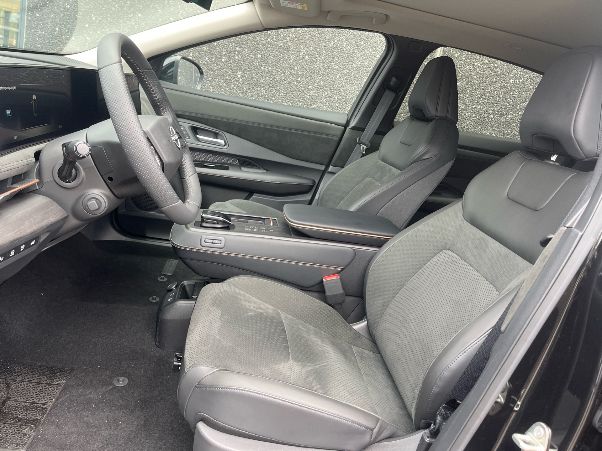 Billede af Nissan Ariya EL Evolve e-4orce 301HK 5d Aut.