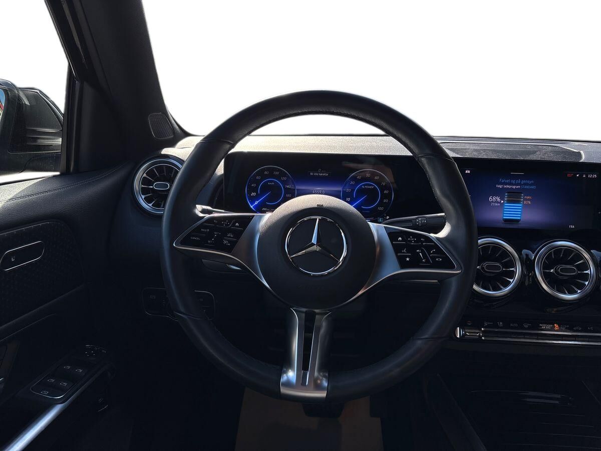 Billede af Mercedes-Benz EQB 300 EL AMG Line 7 Pers. 4Matic 228HK 5d Aut.