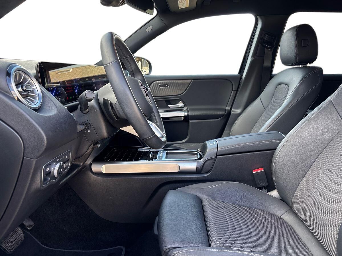 Billede af Mercedes-Benz EQB 300 EL AMG Line 7 Pers. 4Matic 228HK 5d Aut.