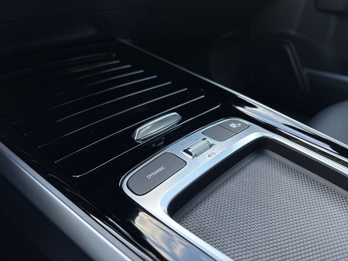 Billede af Mercedes-Benz EQB 300 EL AMG Line 7 Pers. 4Matic 228HK 5d Aut.