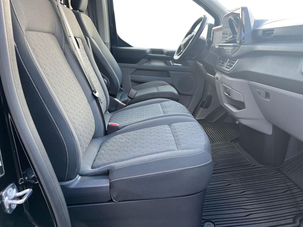 Billede af Ford Transit Custom 320 L1H1 2,5 Plugin-hybrid Limited CVT 233HK Van Trinl. Gear