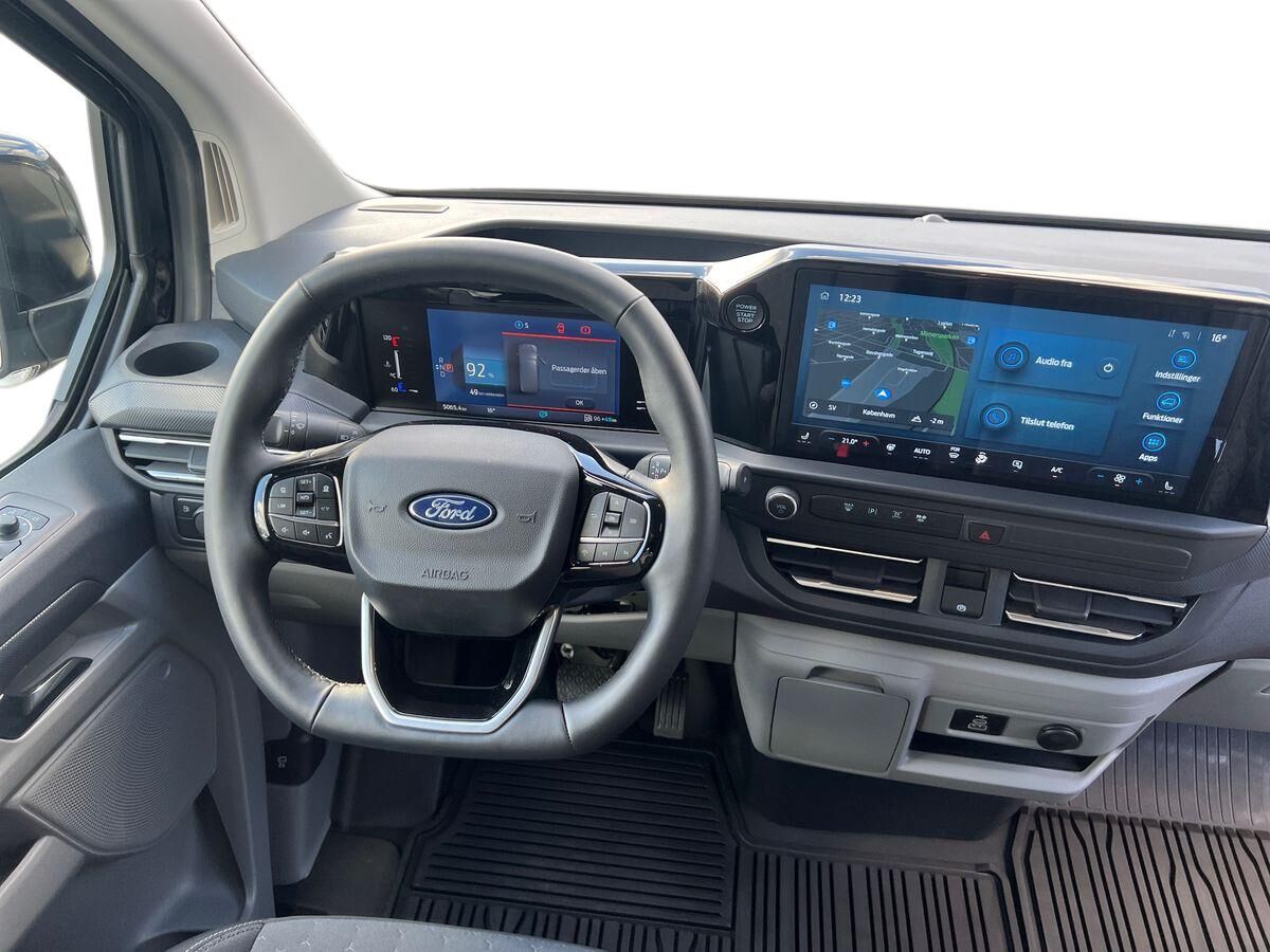 Billede af Ford Transit Custom 320 L1H1 2,5 Plugin-hybrid Limited CVT 233HK Van Trinl. Gear