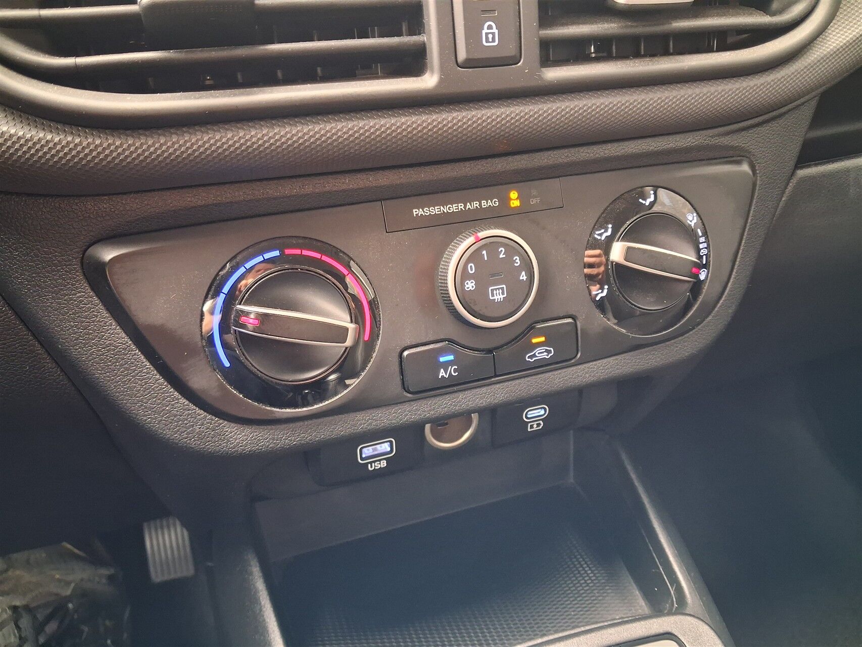 Billede af Hyundai i10 1,0 Essential 67HK 5d