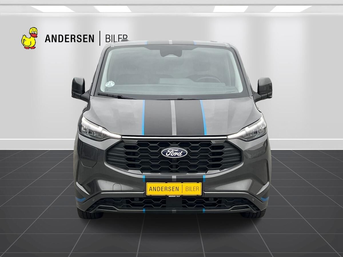 Billede af Ford Transit Custom 320 L2H1 2,5 Plugin-hybrid Sport CVT 233HK Van Trinl. Gear
