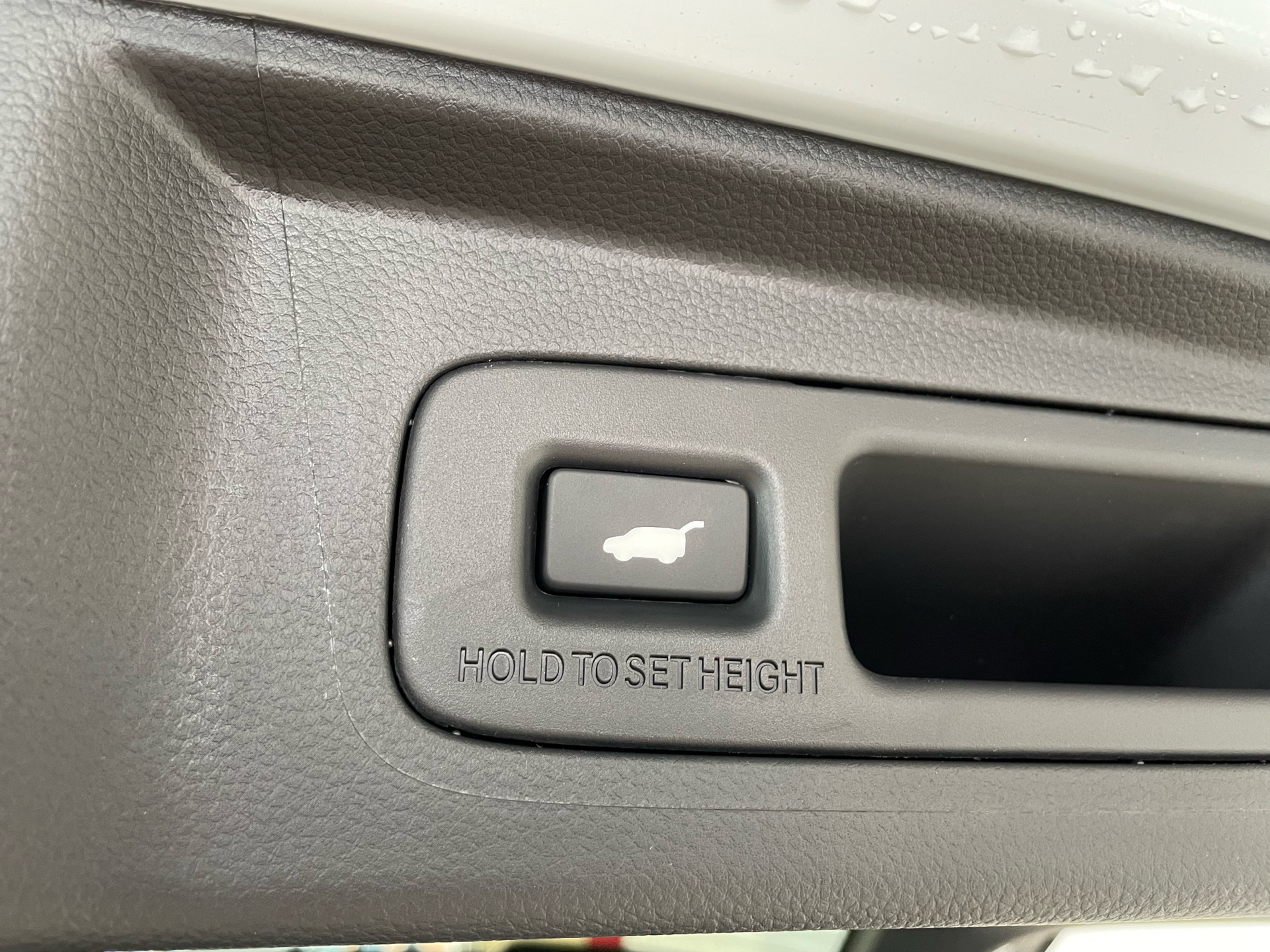 Billede af Honda CR-V 2,0 i-MMD  Plugin-hybrid Advance Tech E-CVT 184HK 5d Trinl. Gear