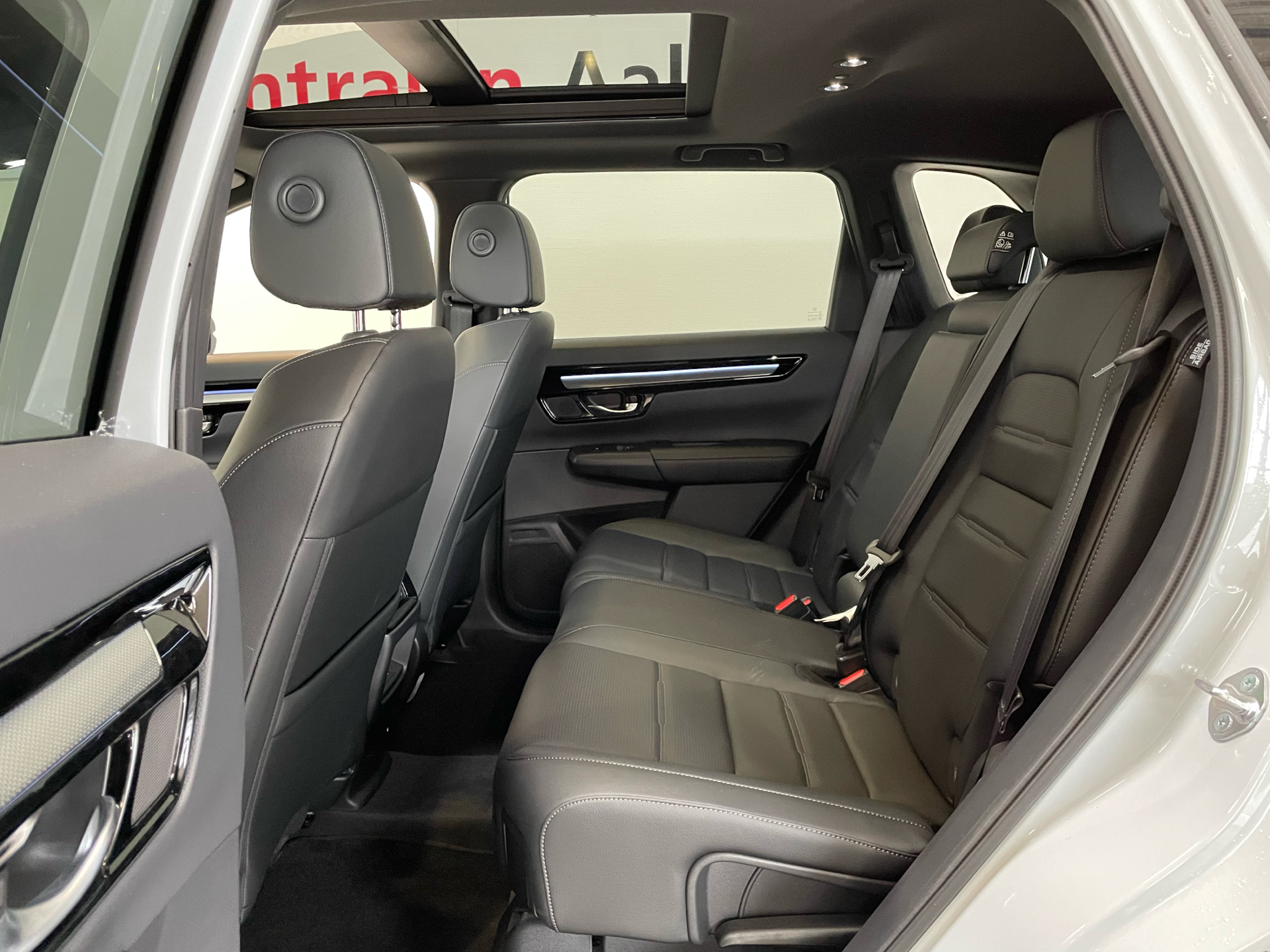 Billede af Honda CR-V 2,0 i-MMD  Plugin-hybrid Advance Tech E-CVT 184HK 5d Trinl. Gear