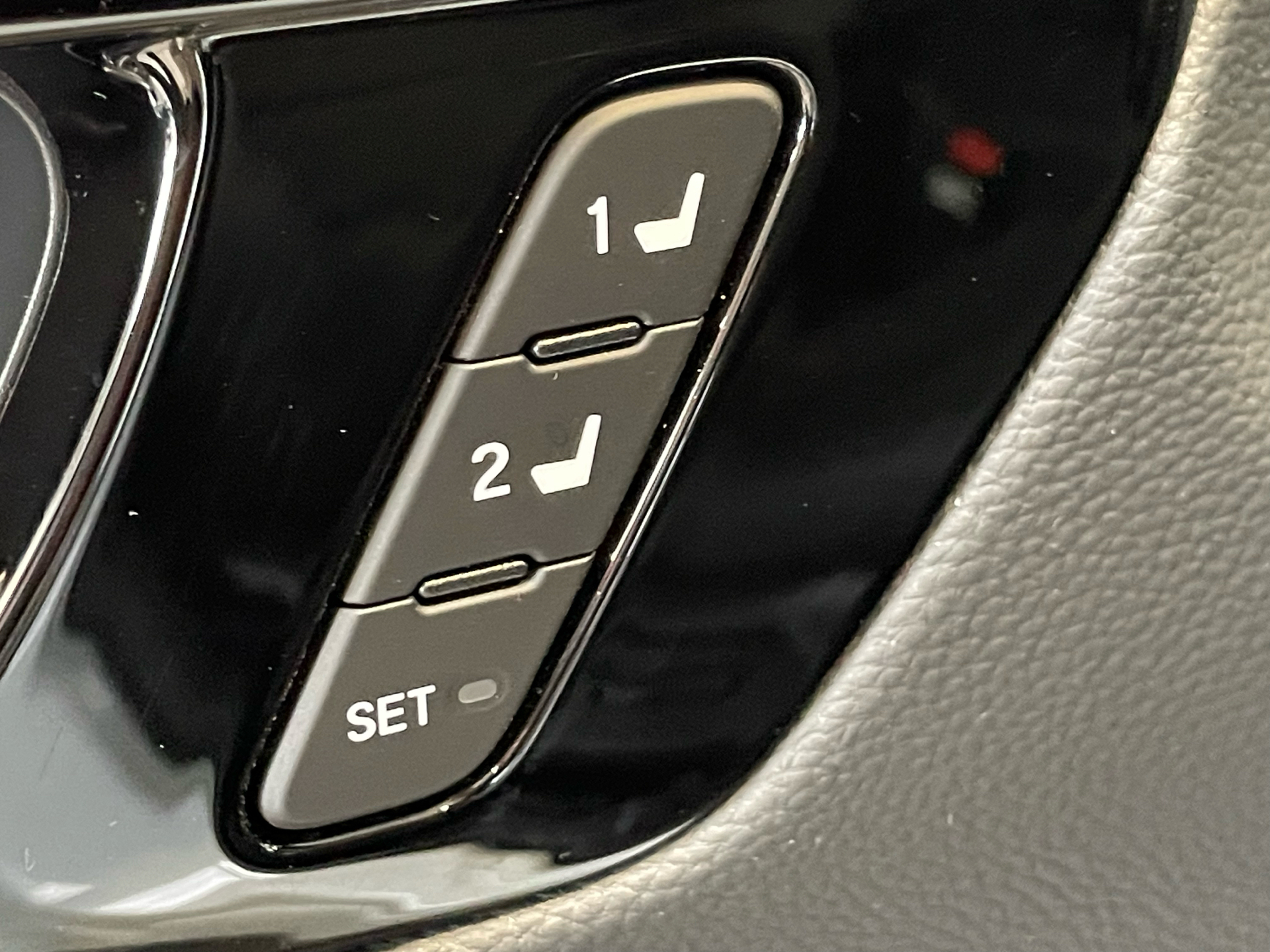 Billede af Honda CR-V 2,0 i-MMD  Plugin-hybrid Advance Tech E-CVT 184HK 5d Trinl. Gear