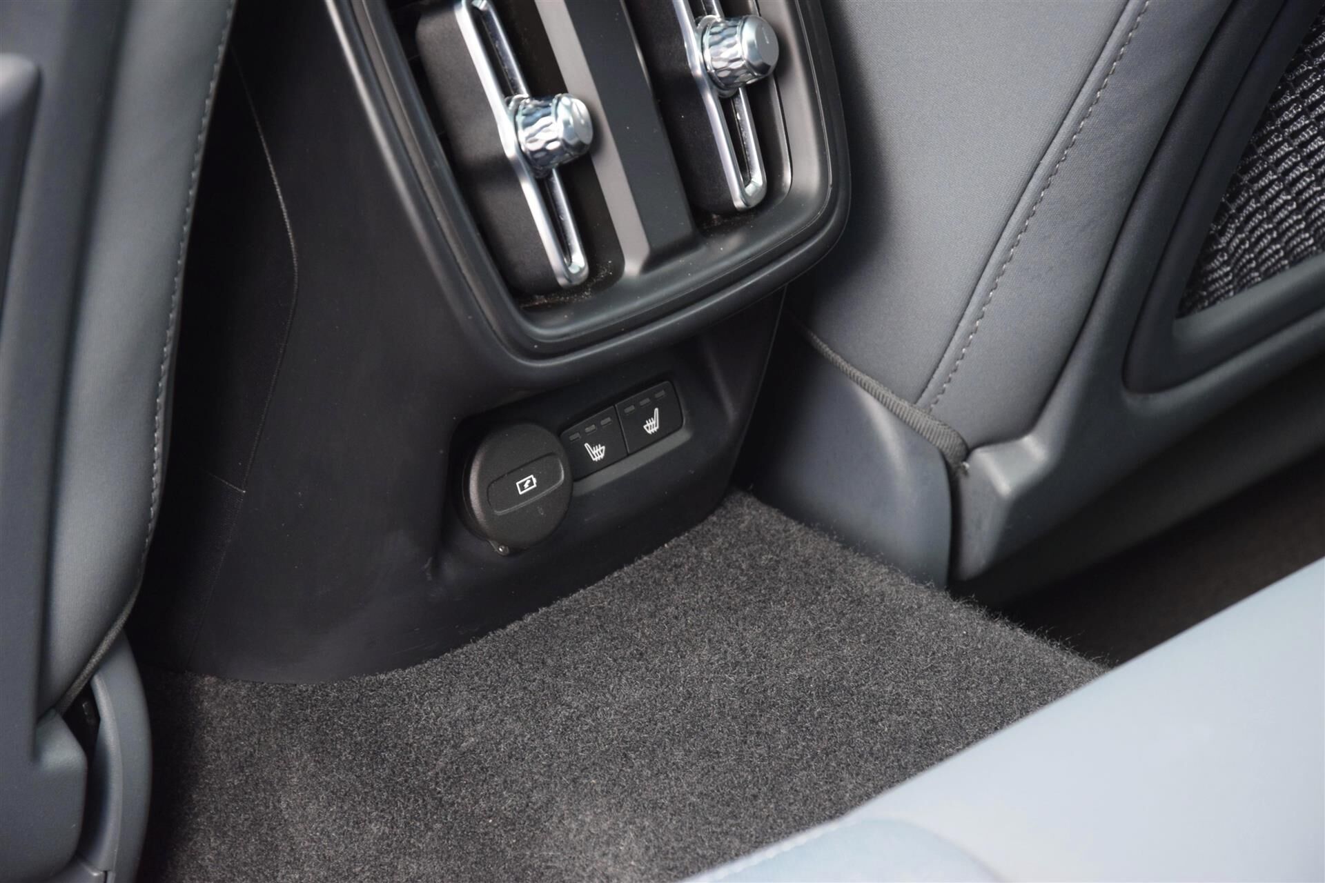 Billede af Polestar 2 EL Long range Single motor 231HK 5d Aut.