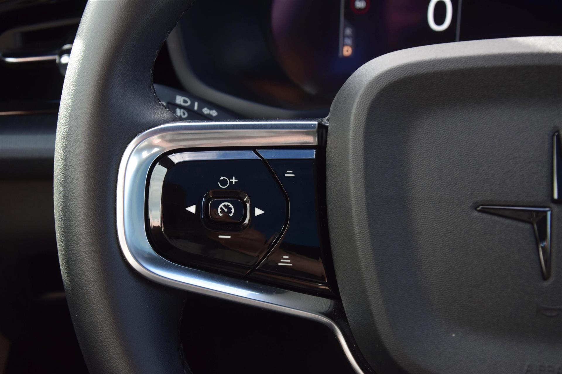 Billede af Polestar 2 EL Long range Single motor 231HK 5d Aut.