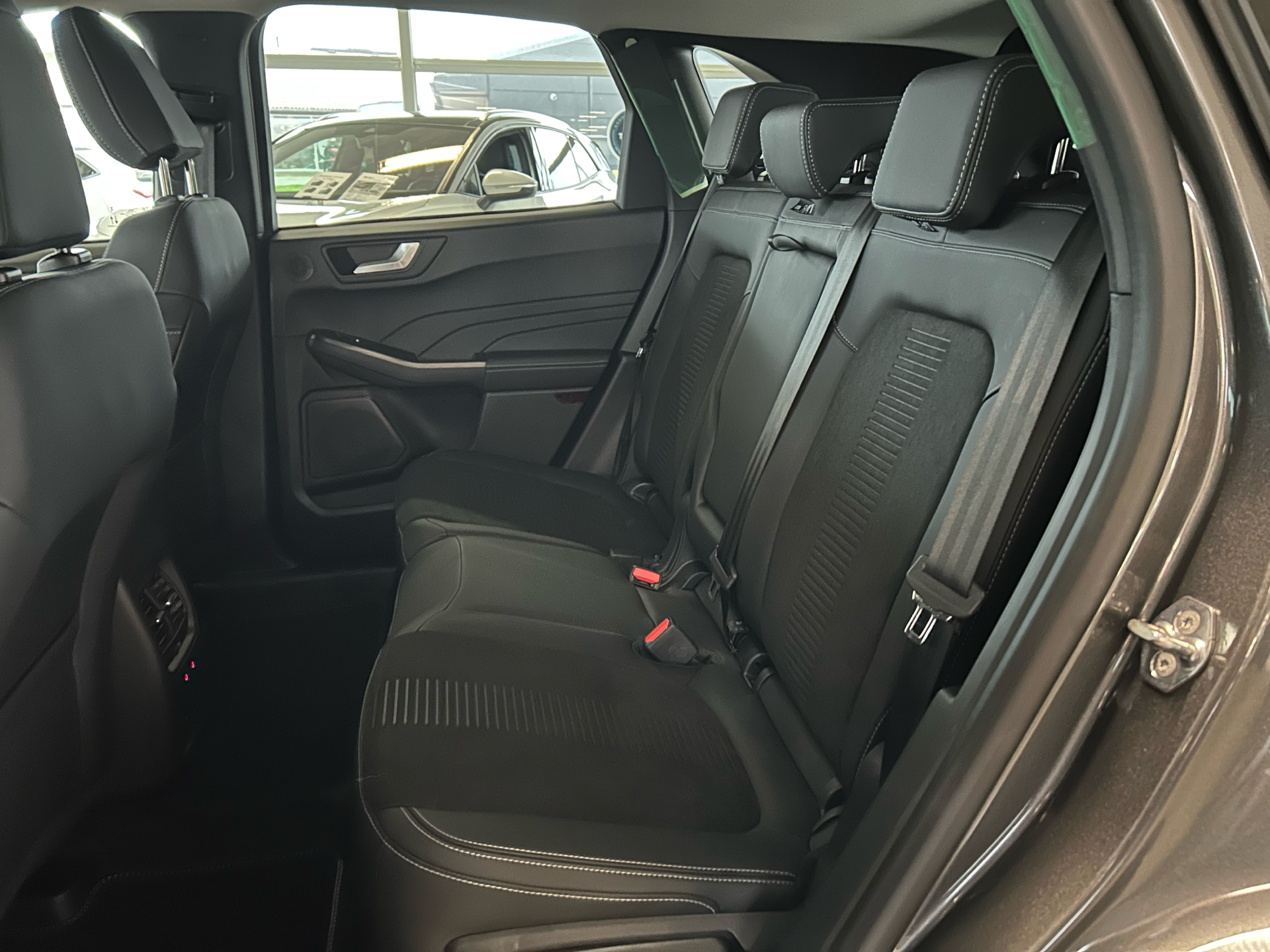 Billede af Ford Kuga 2,5 Plugin-hybrid Active X CVT 243HK 5d Aut.