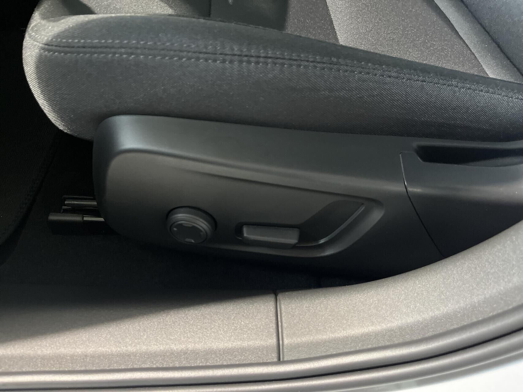 Billede af Polestar 2 EL Long range Single motor 231HK 5d Aut.