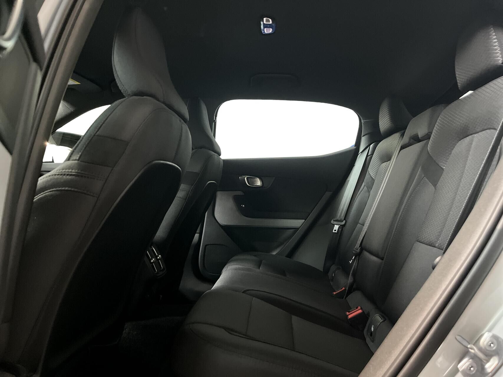 Billede af Polestar 2 EL Long range Single motor 231HK 5d Aut.