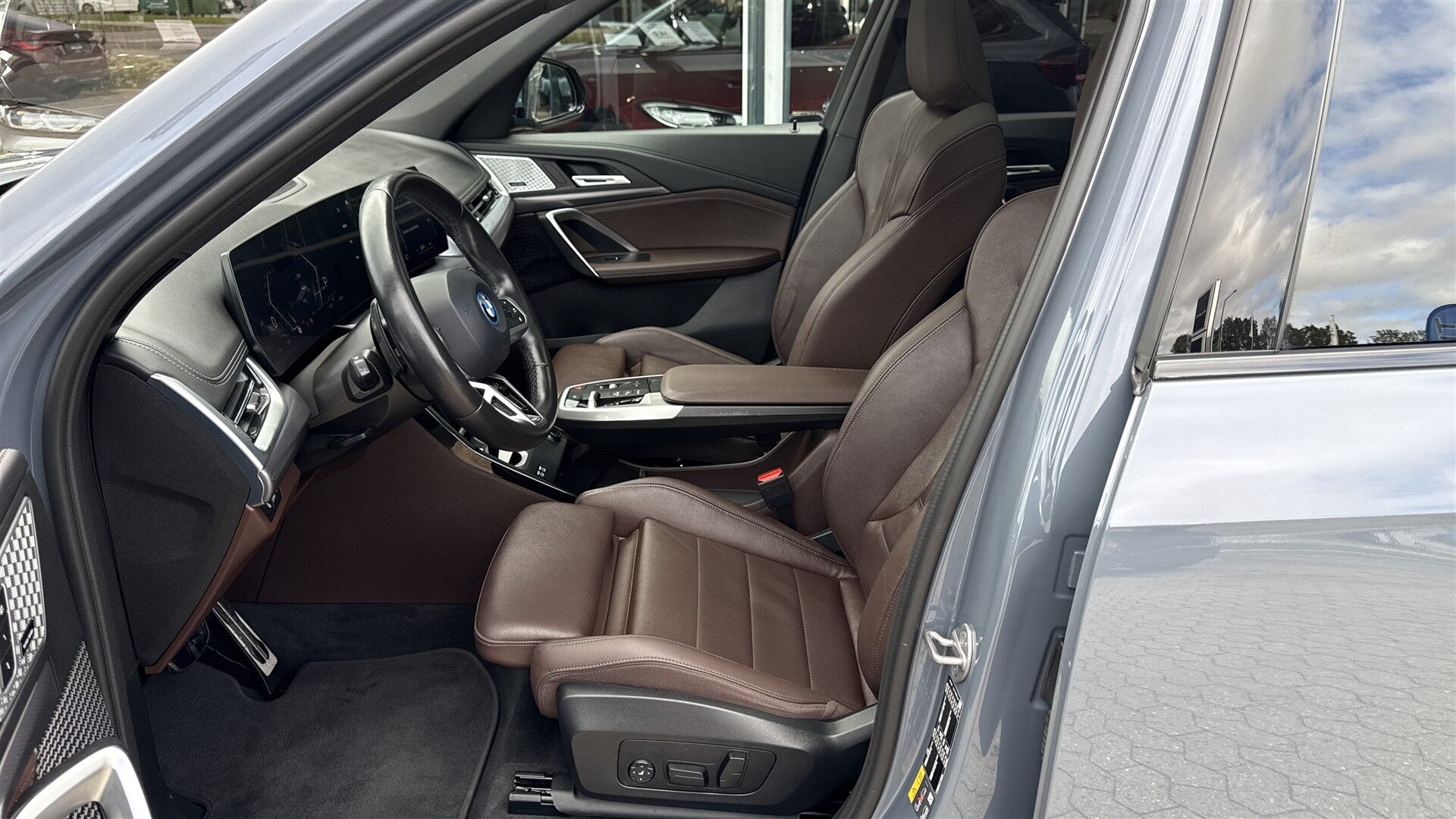 Billede af BMW iX1 xDrive30 Fully Charged M-Sport 313HK 5d Aut. 