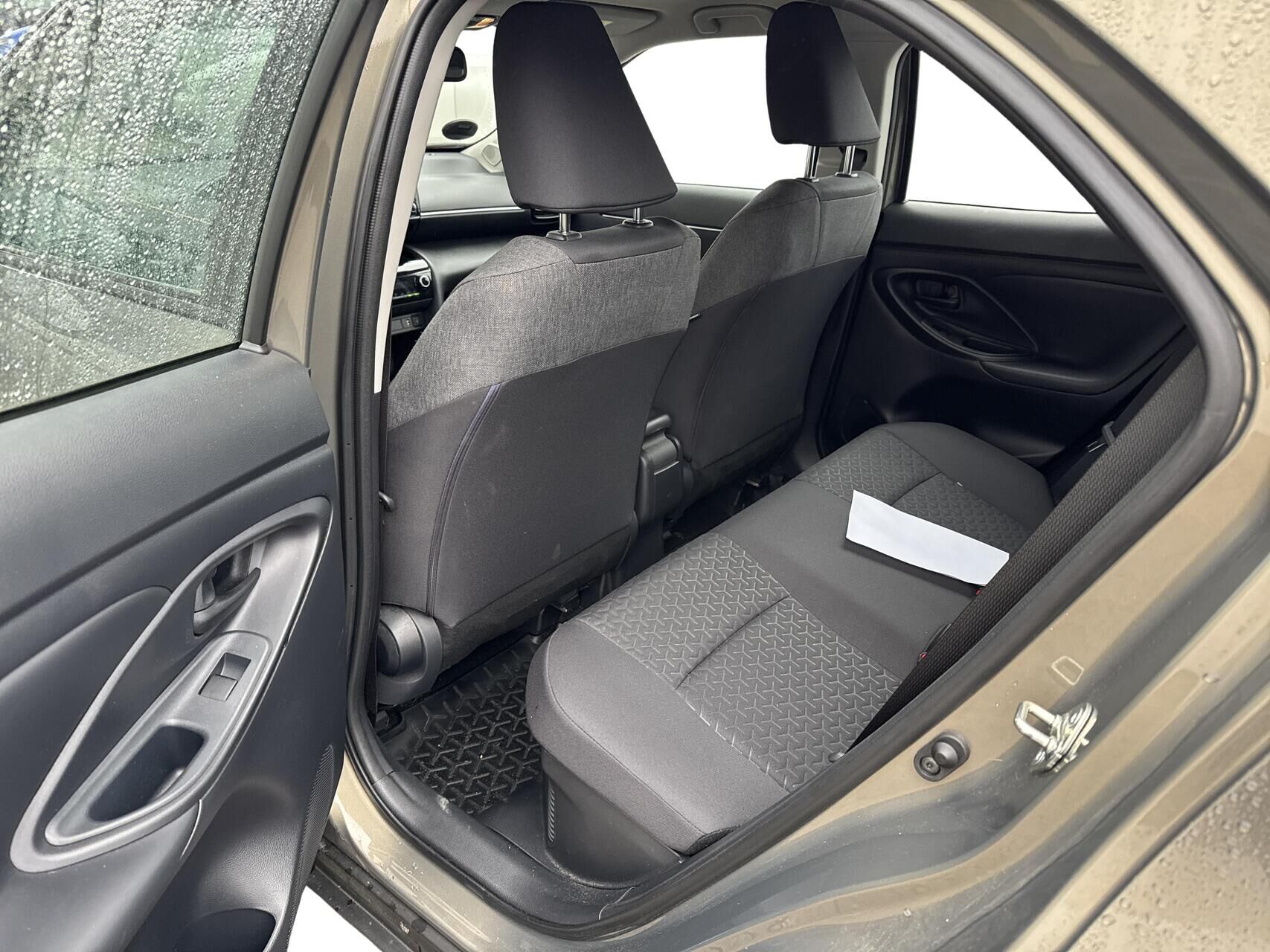 Billede af Toyota Yaris Cross 1,5 Hybrid Active 116HK 5d Trinl. Gear