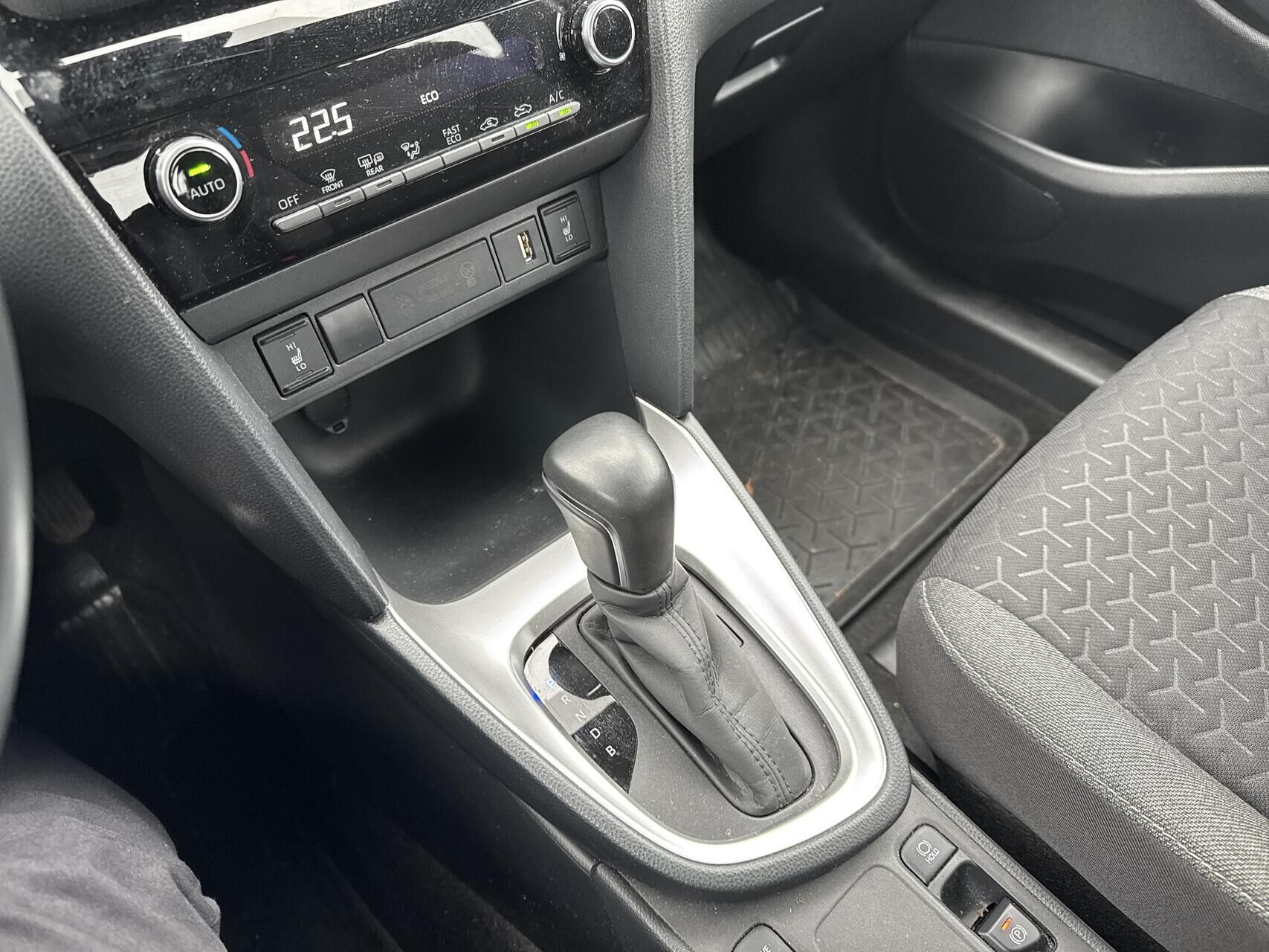 Billede af Toyota Yaris Cross 1,5 Hybrid Active 116HK 5d Trinl. Gear