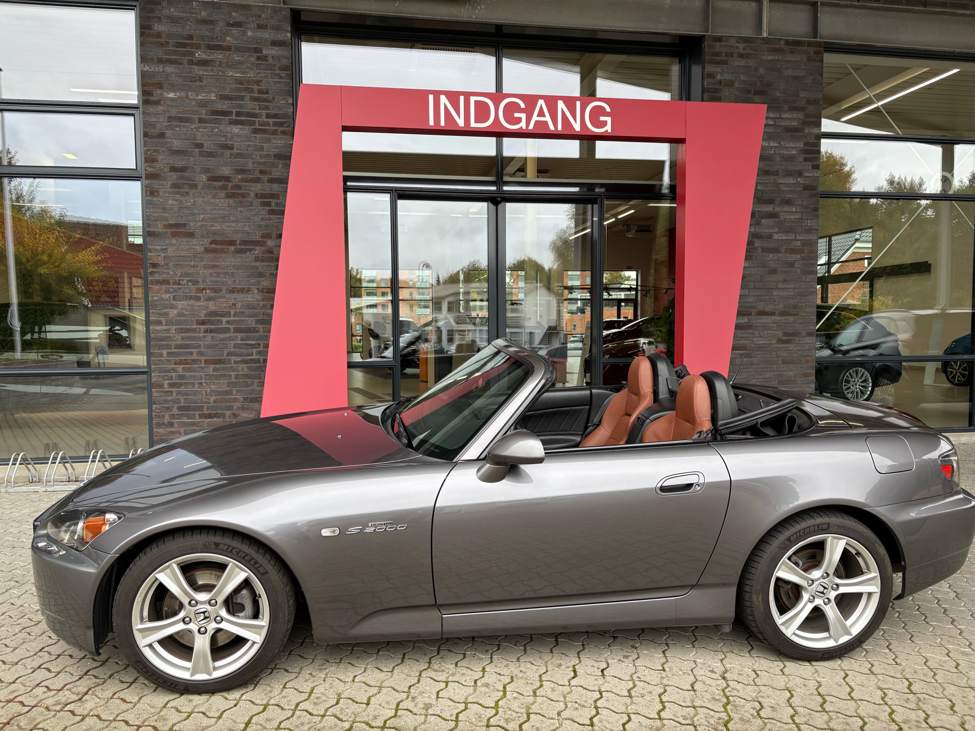 Billede af Honda S2000 2,0 240HK Cabr. 6g Aut.