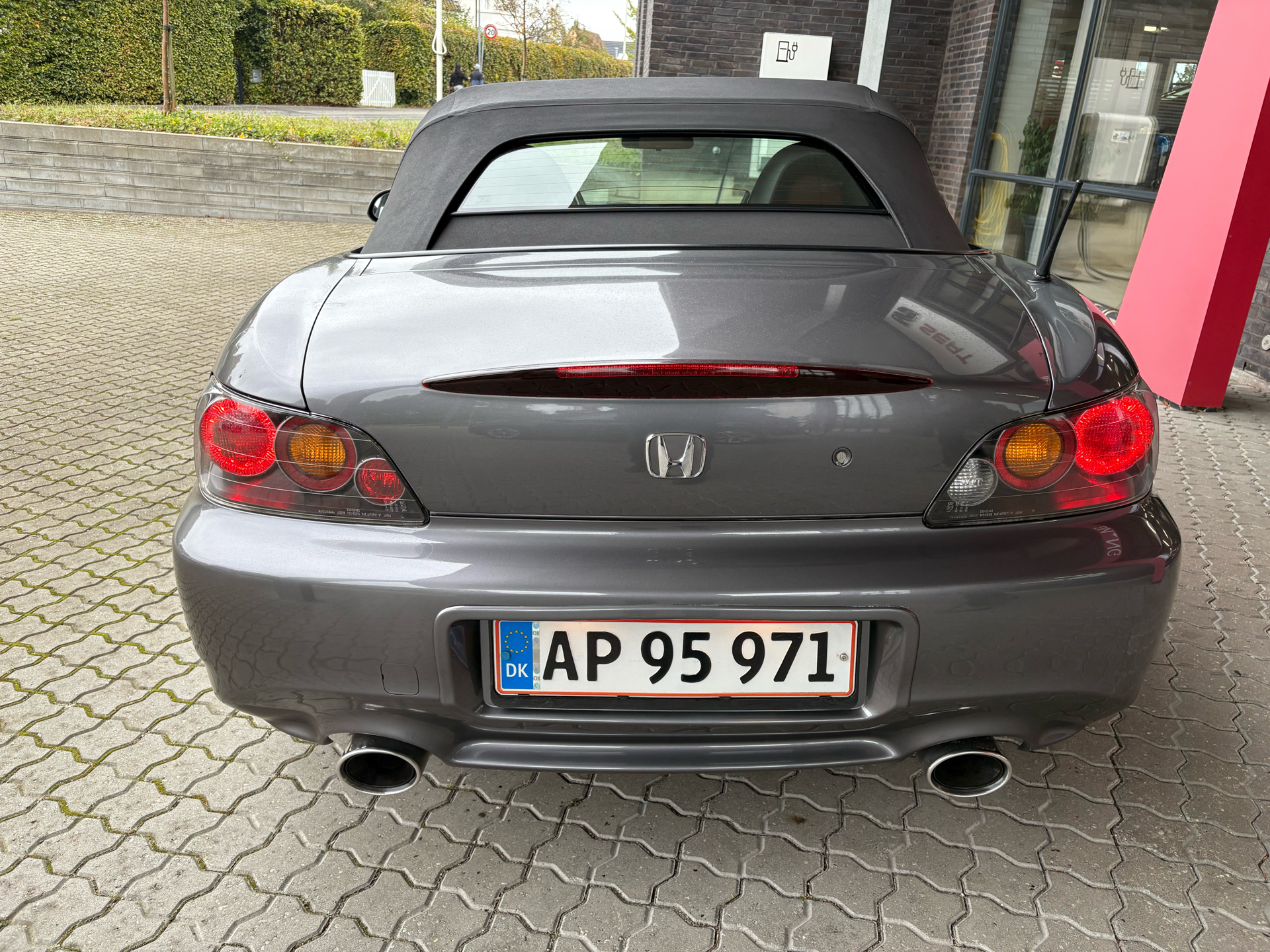 Billede af Honda S2000 2,0 240HK Cabr. 6g Aut.