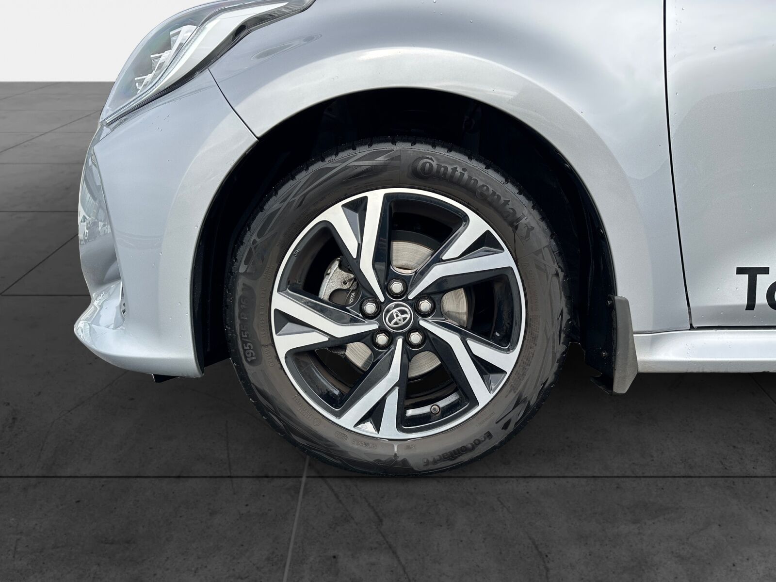 Billede af Toyota Yaris 1,5 VVT-I Style 125HK 5d 6g