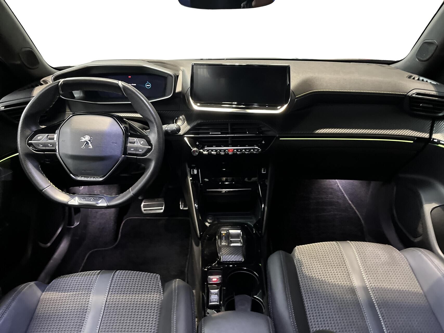 Billede af Peugeot e-2008 EL GT 136HK 5d Aut.