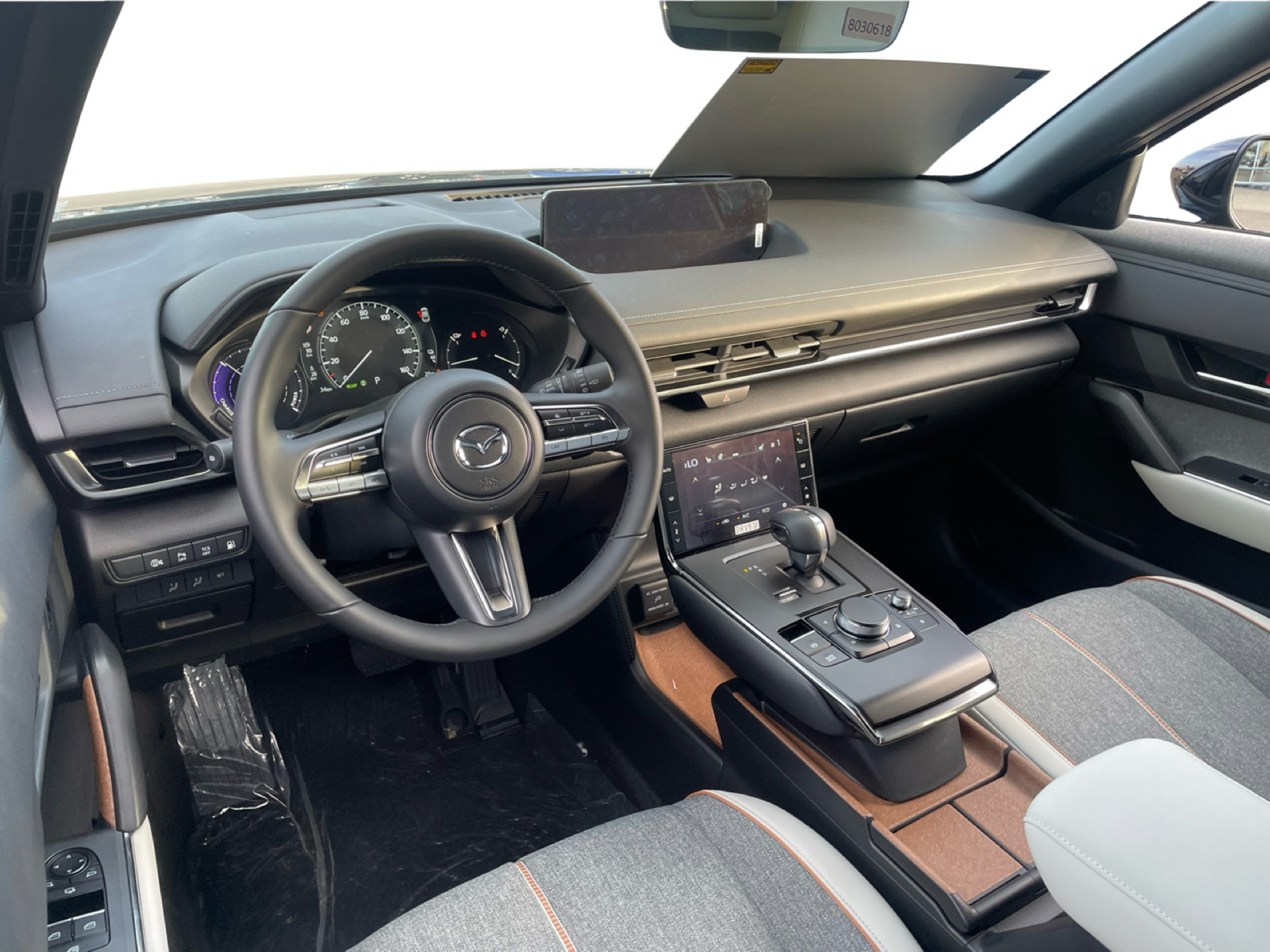 Billede af Mazda MX-30 0,8 e-Skyactiv R-EV  Plugin-hybrid Makoto 170HK 5d Trinl. Gear