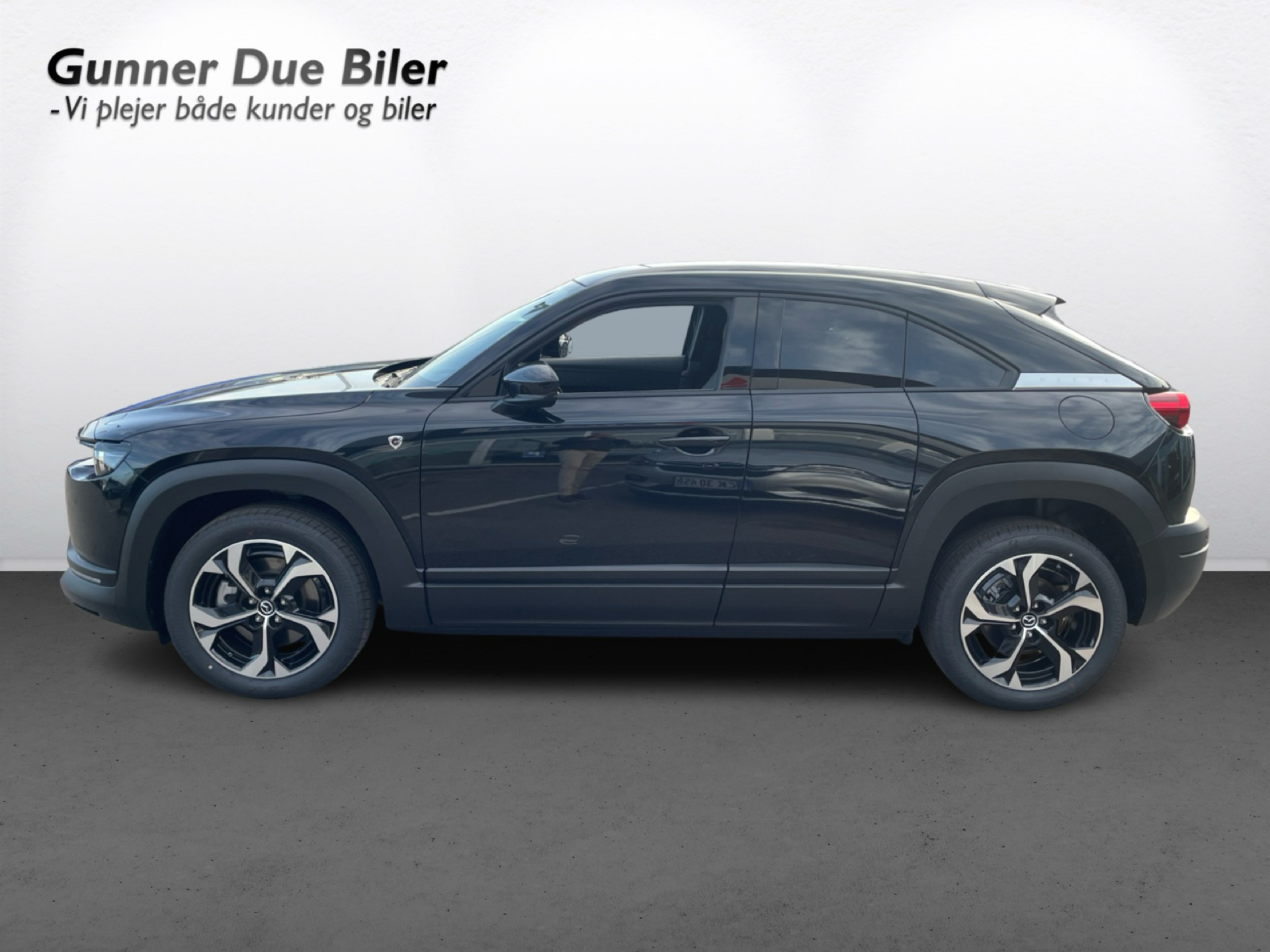 Billede af Mazda MX-30 0,8 e-Skyactiv R-EV  Plugin-hybrid Makoto 170HK 5d Trinl. Gear