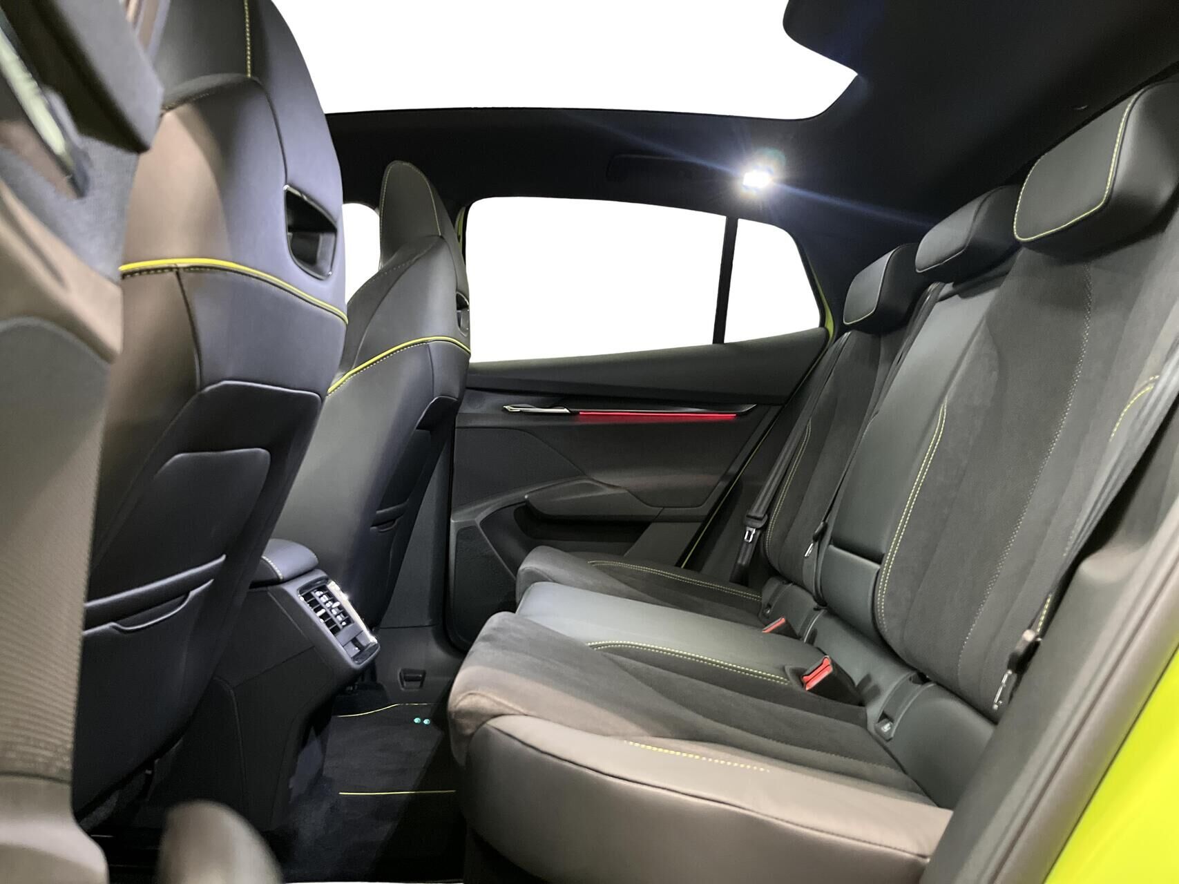 Billede af Skoda Enyaq iV Coupe EL RS 4x4 299HK 5d Aut.