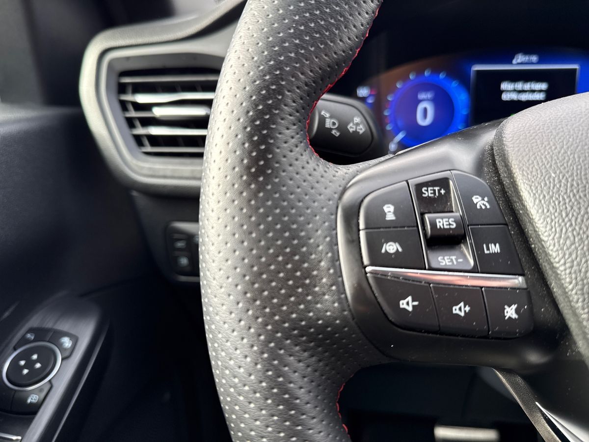 Billede af Ford Kuga 2,5 Plugin-hybrid ST-Line X CVT 225HK 5d Trinl. Gear