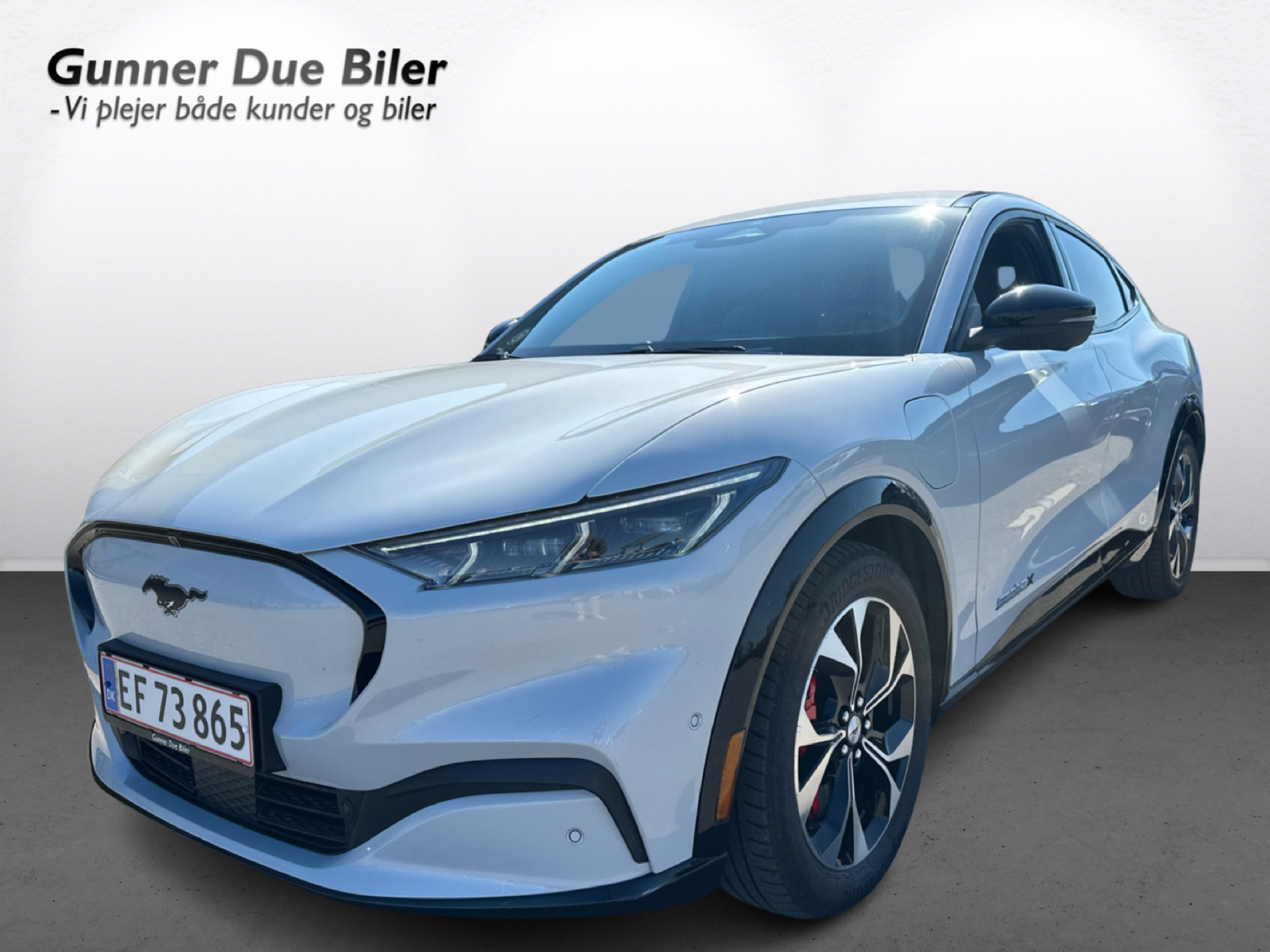 Billede af Ford Mustang Mach-E EL UR Premium AWD 351HK 5d Aut.