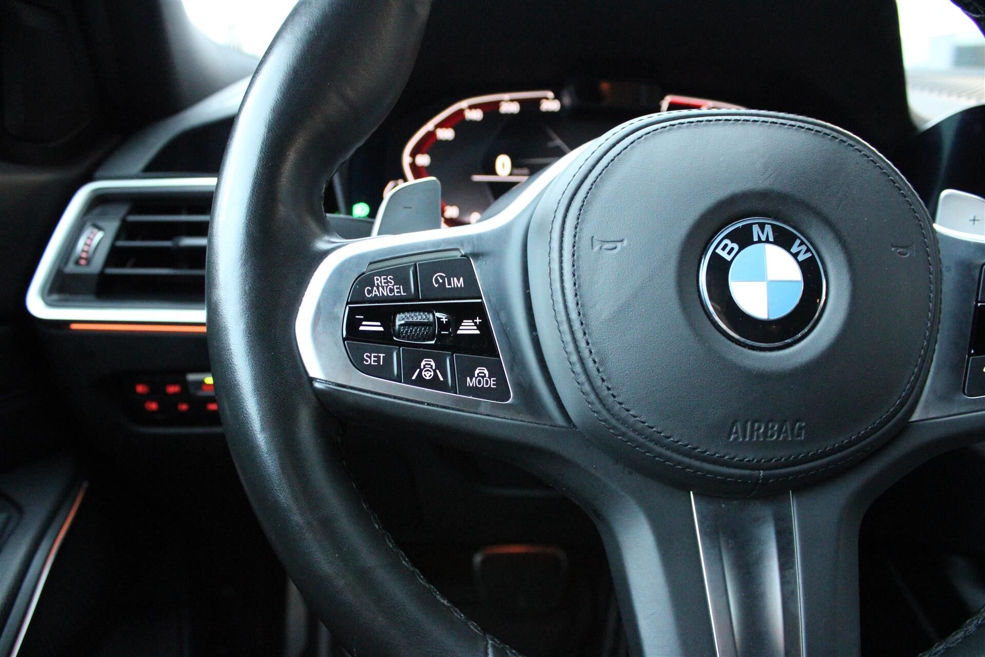 Billede af BMW 330i 2,0 M-Sport 258HK 8g Aut.