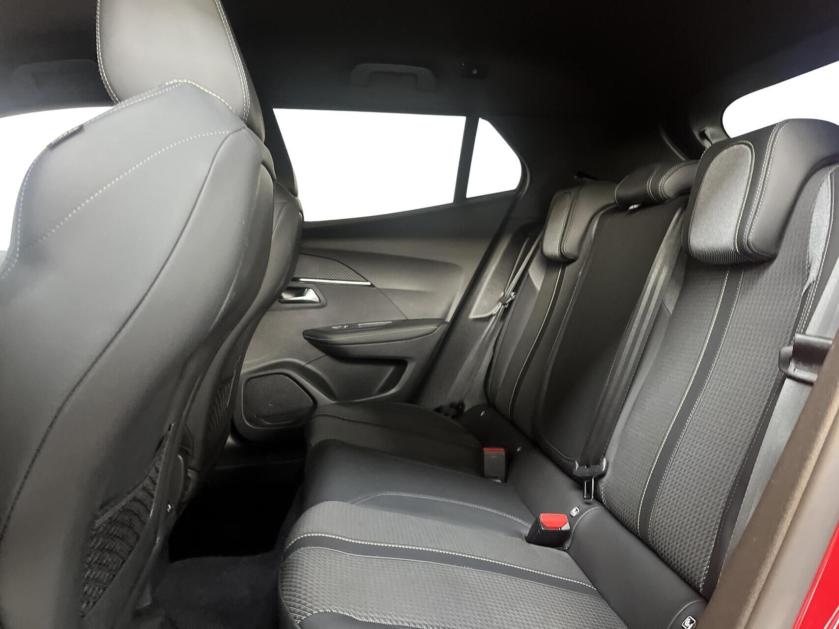 Billede af Peugeot e-2008 EL GT 136HK 5d Aut.