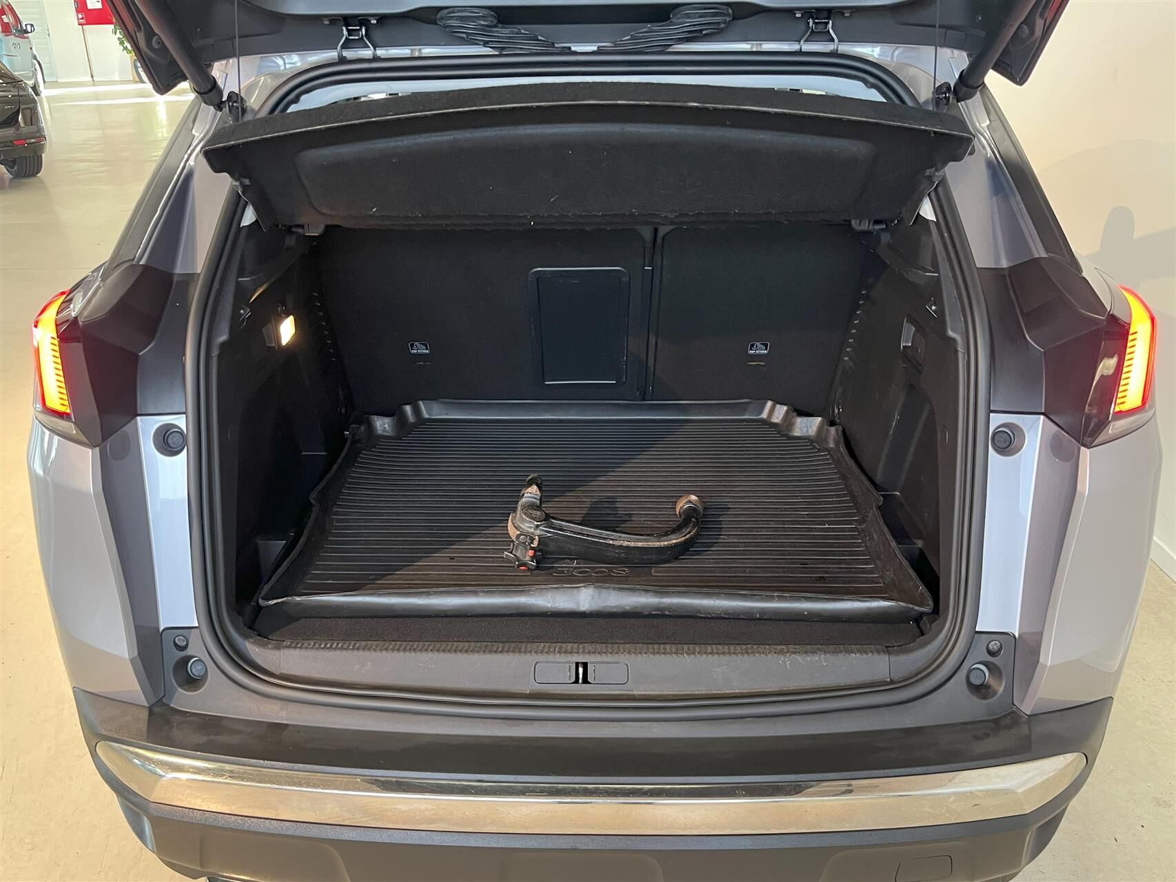 Billede af Peugeot 3008 1,5 BlueHDi Infinity LTD 130HK 5d 6g
