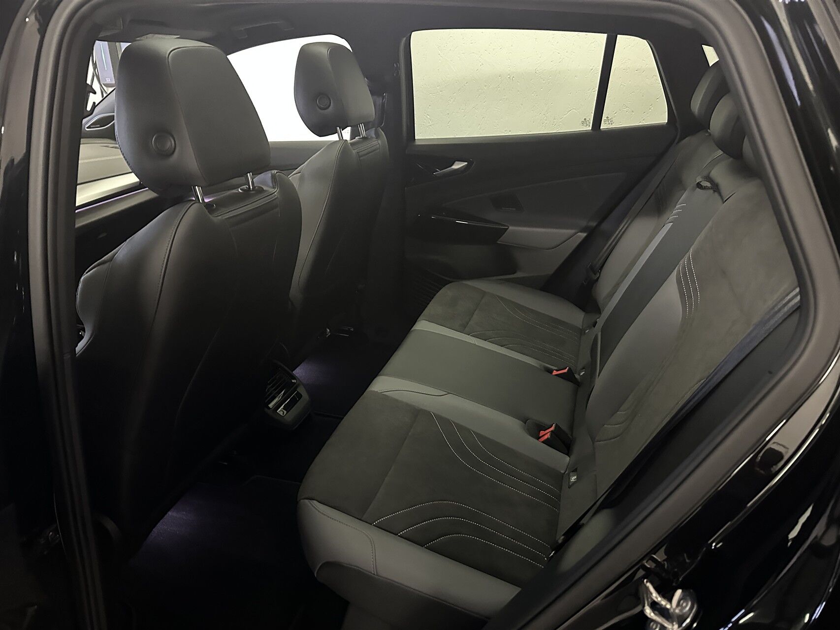 Billede af VW ID.4 EL Style+ 4Motion 286HK 5d Aut.