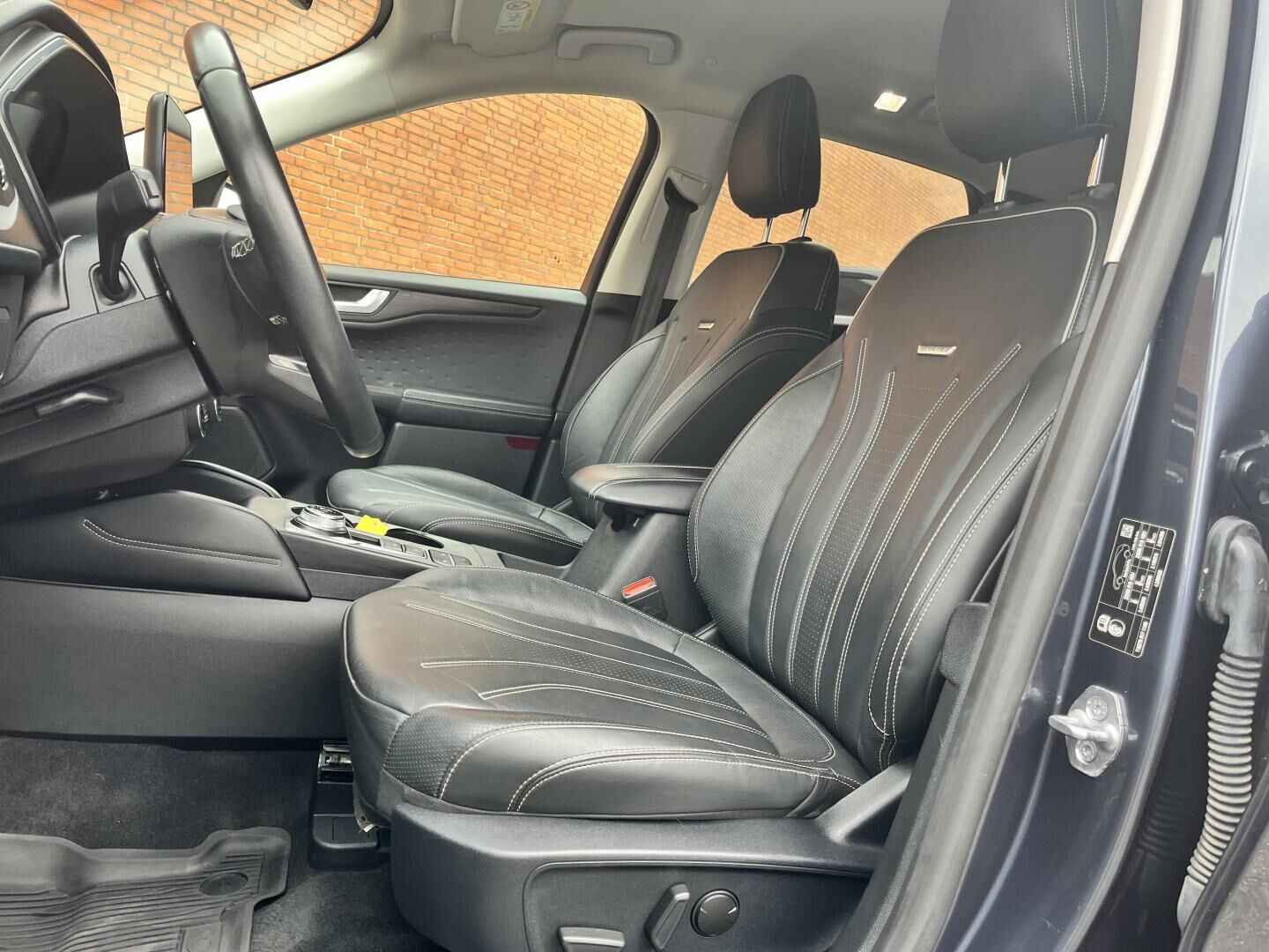Billede af Ford Kuga 2,5 Plugin-hybrid Vignale CVT 225HK 5d Trinl. Gear